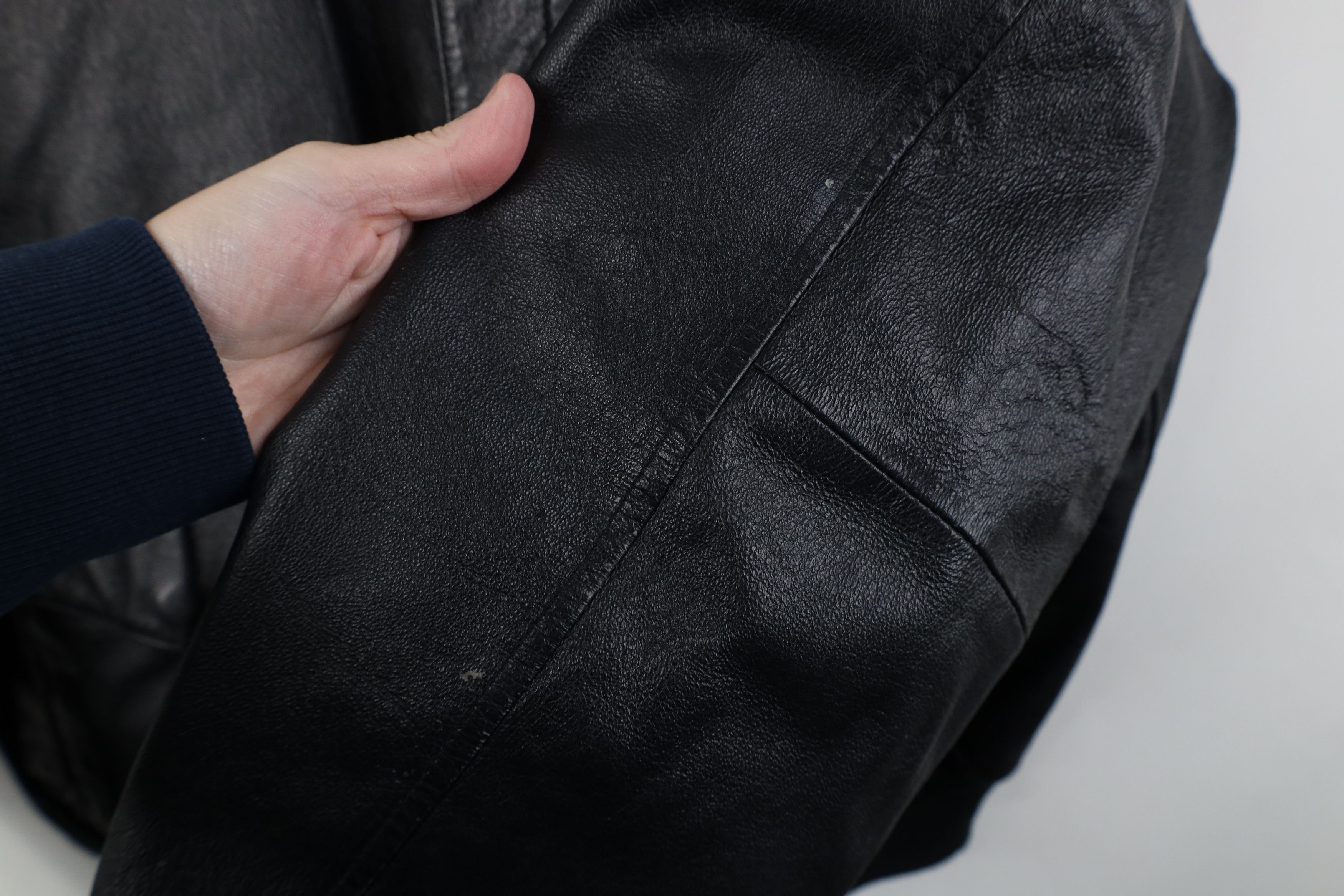 Vintage Vintage 90s Streetwear Force Leather Flight Bomber Jacket Size US XL / EU 56 / 4 - 4 Thumbnail
