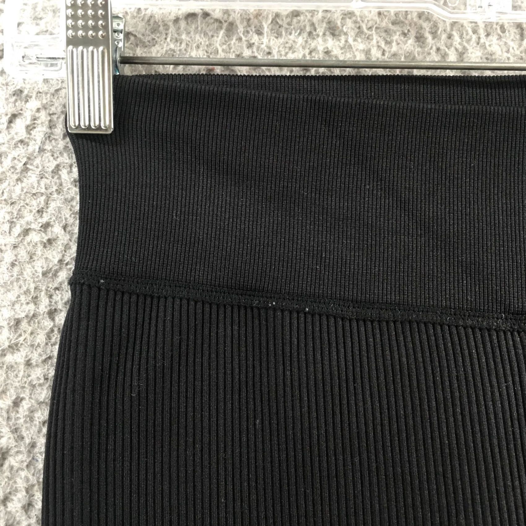 Calvin Klein Calvin Klein Yoga Pants Womens Black Mid Rise Elastic Waistband Leggings Adult Womens Stretch Activewear Size 42" / US 20 - 3 Thumbnail