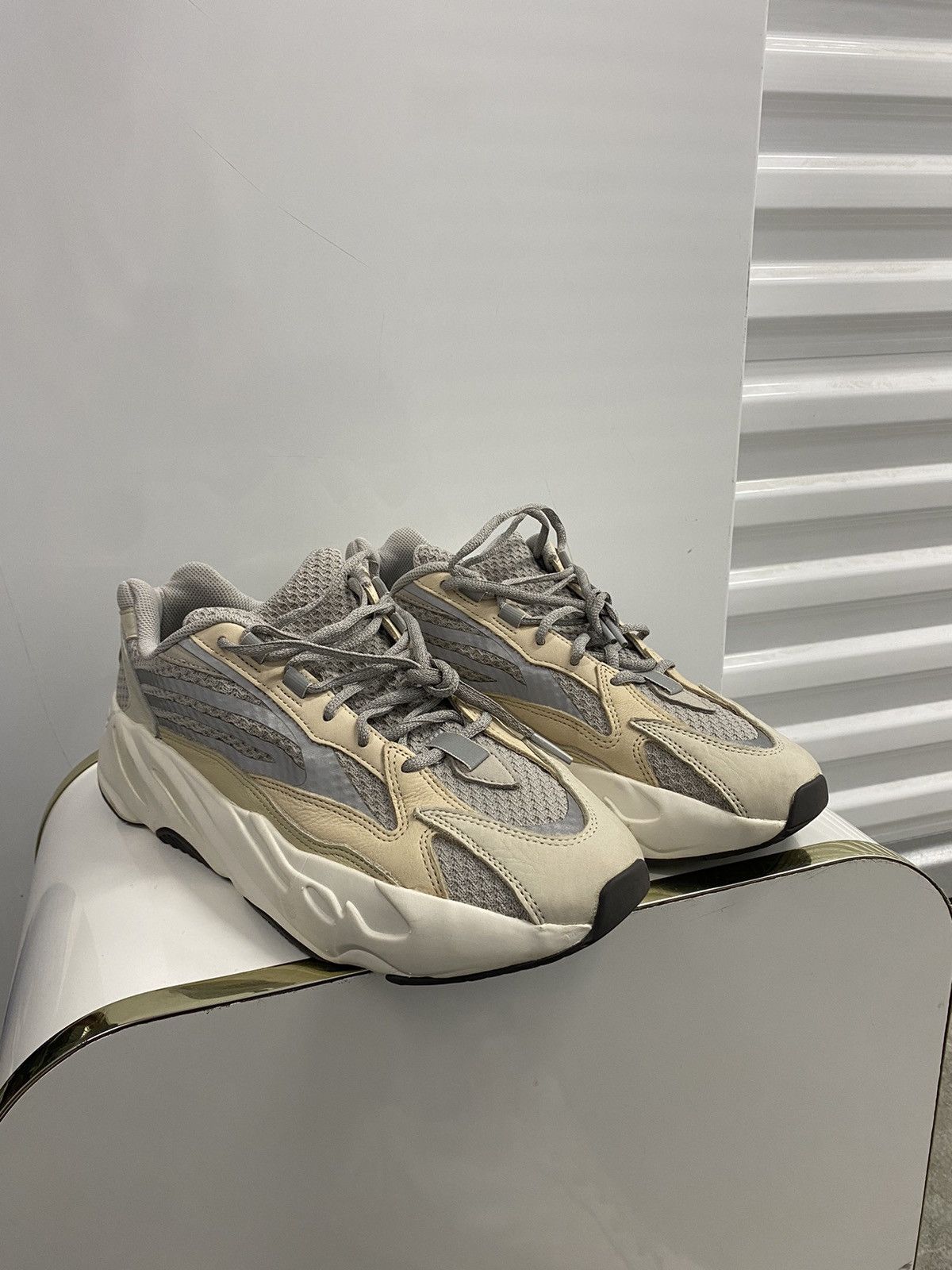 Wave Runner Yeezy 700 V2 Venta Buy Adidas Yeezy Boost 700 V2 2023 'Static'  EF2829-23