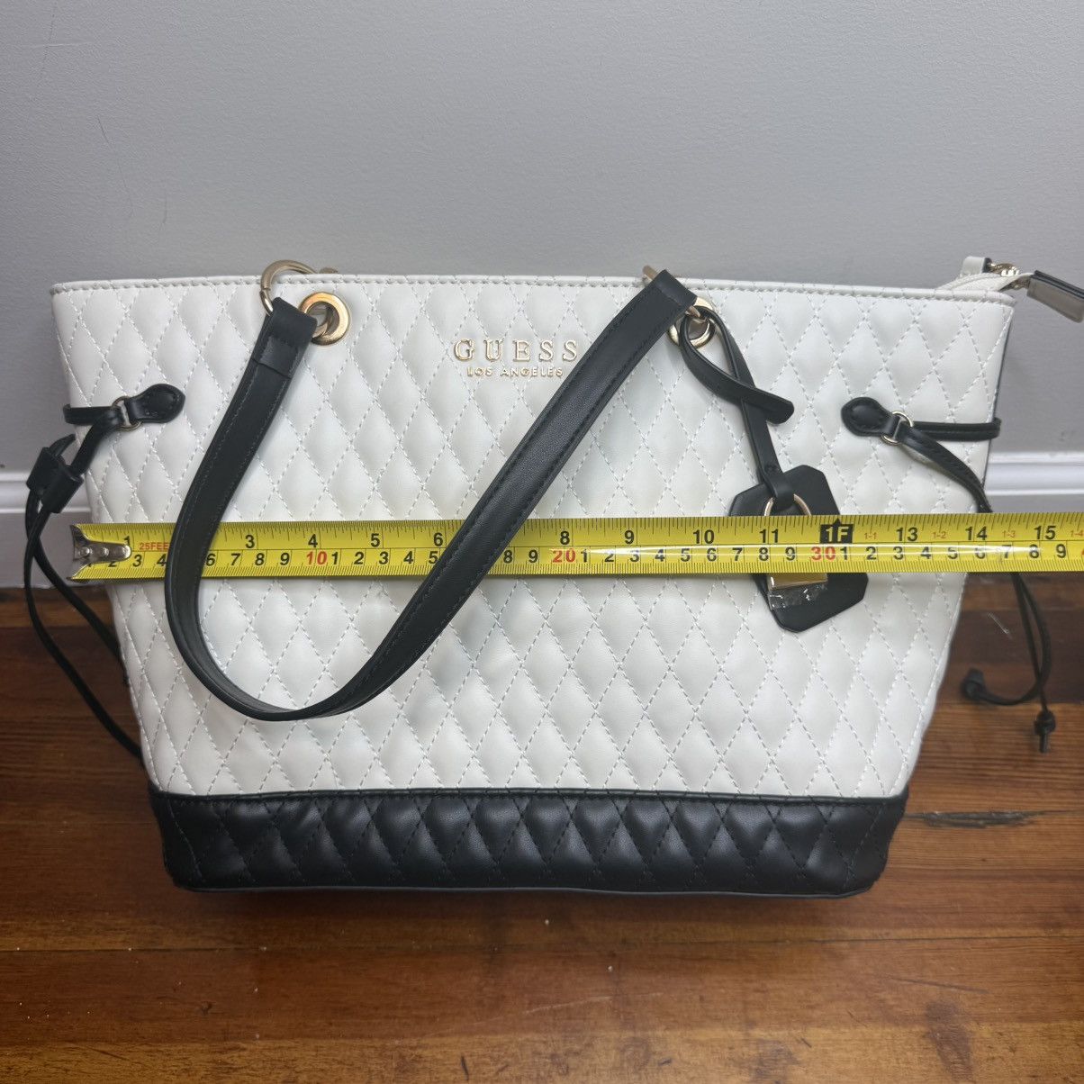 Guess GUESS Quilted Two-Tone Tote in White and Black with Gold Size ONE SIZE - 12 Thumbnail