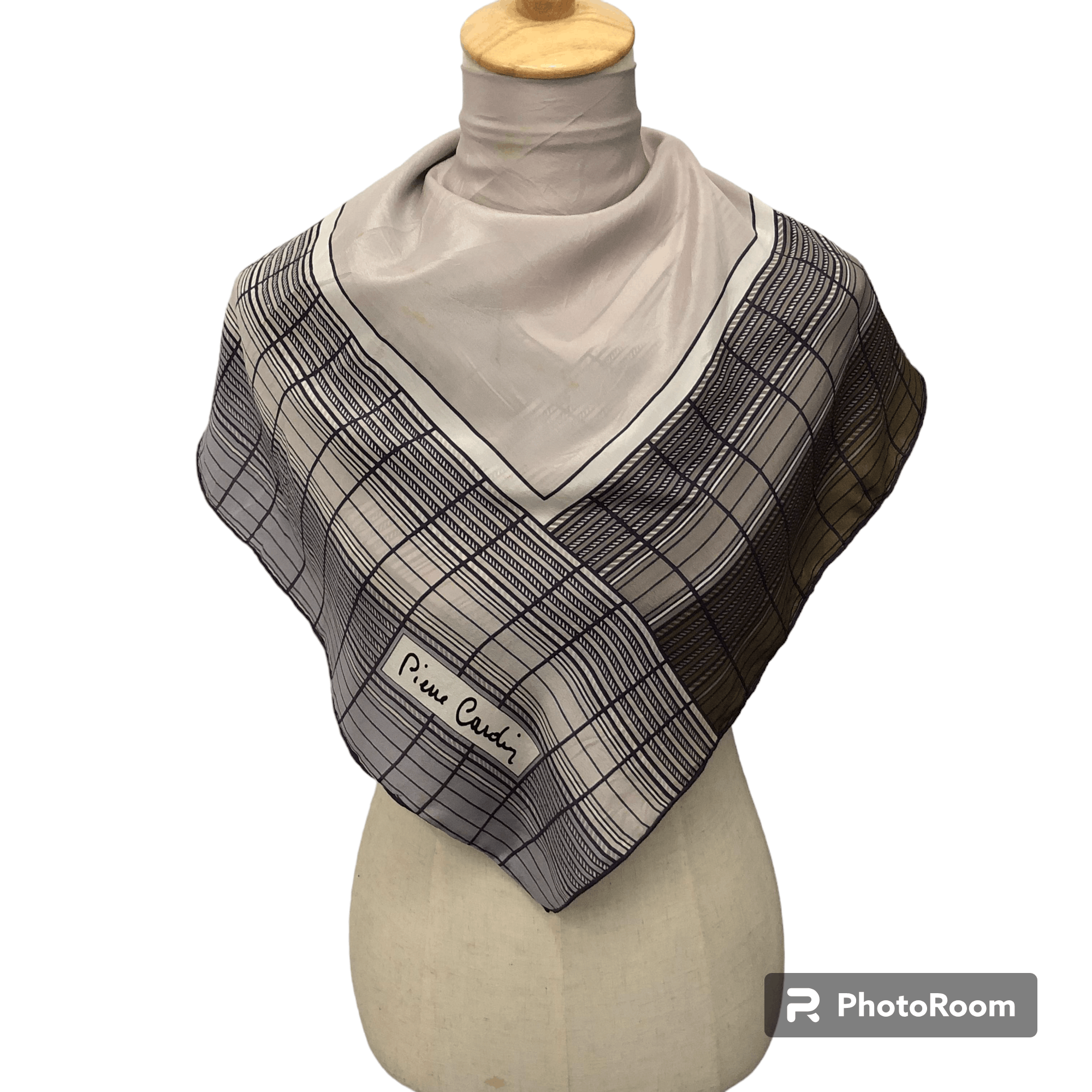 Pierre Cardin Vintage Pierre Cardin Silk Scarf M362 Size ONE SIZE - 1 Thumbnail