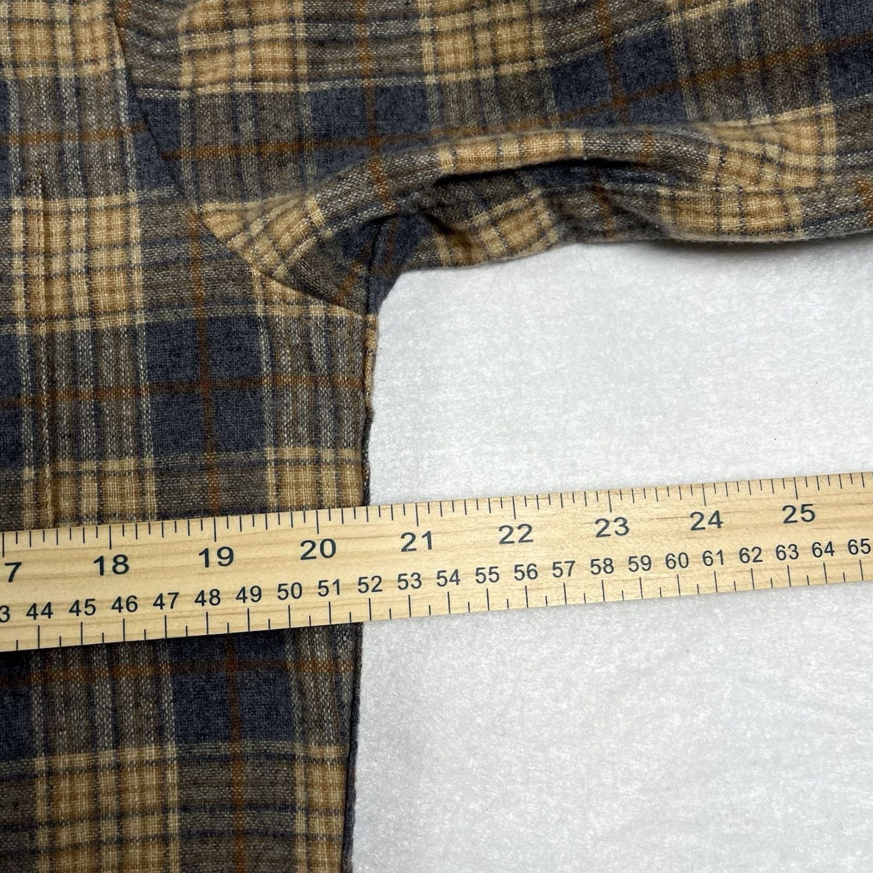Pendleton VINTAGE Pendleton Flannel Shirt Wool Made In USA Medium Board Brown Plaid Long Sleeve Button-Up Men M USA 90s Size US M / EU 48-50 / 2 - 4 Thumbnail