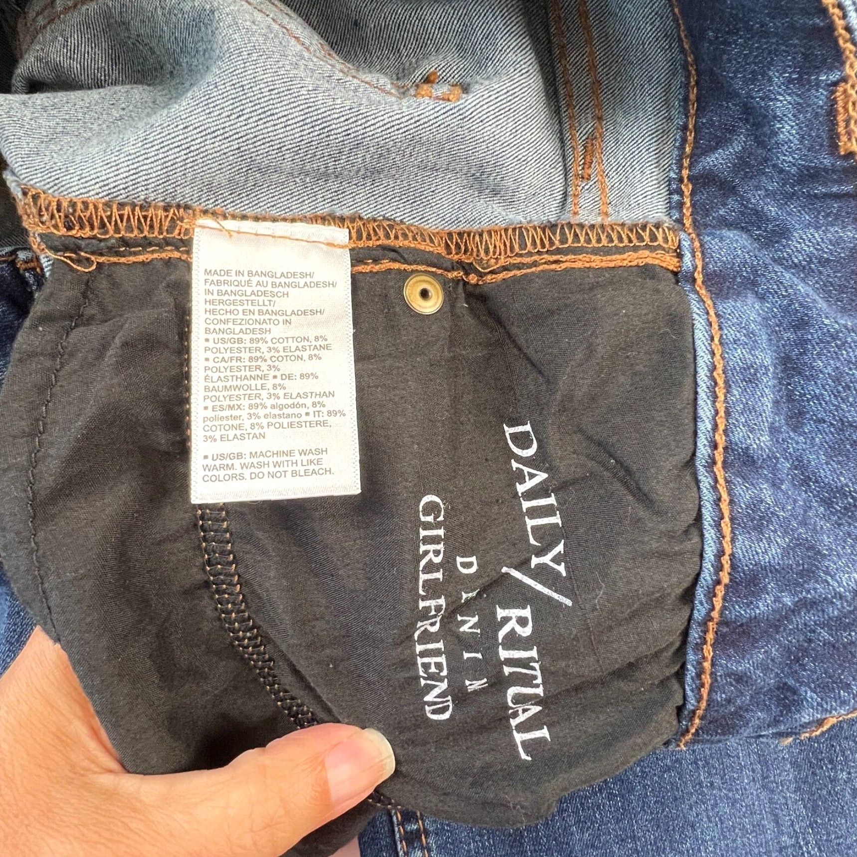Vintage Daily Ritual Womens Cropped 28 Medium Wash Denim Jeans Mid Rise Girlfriend Size 28" / US 6 / IT 42 - 5 Thumbnail