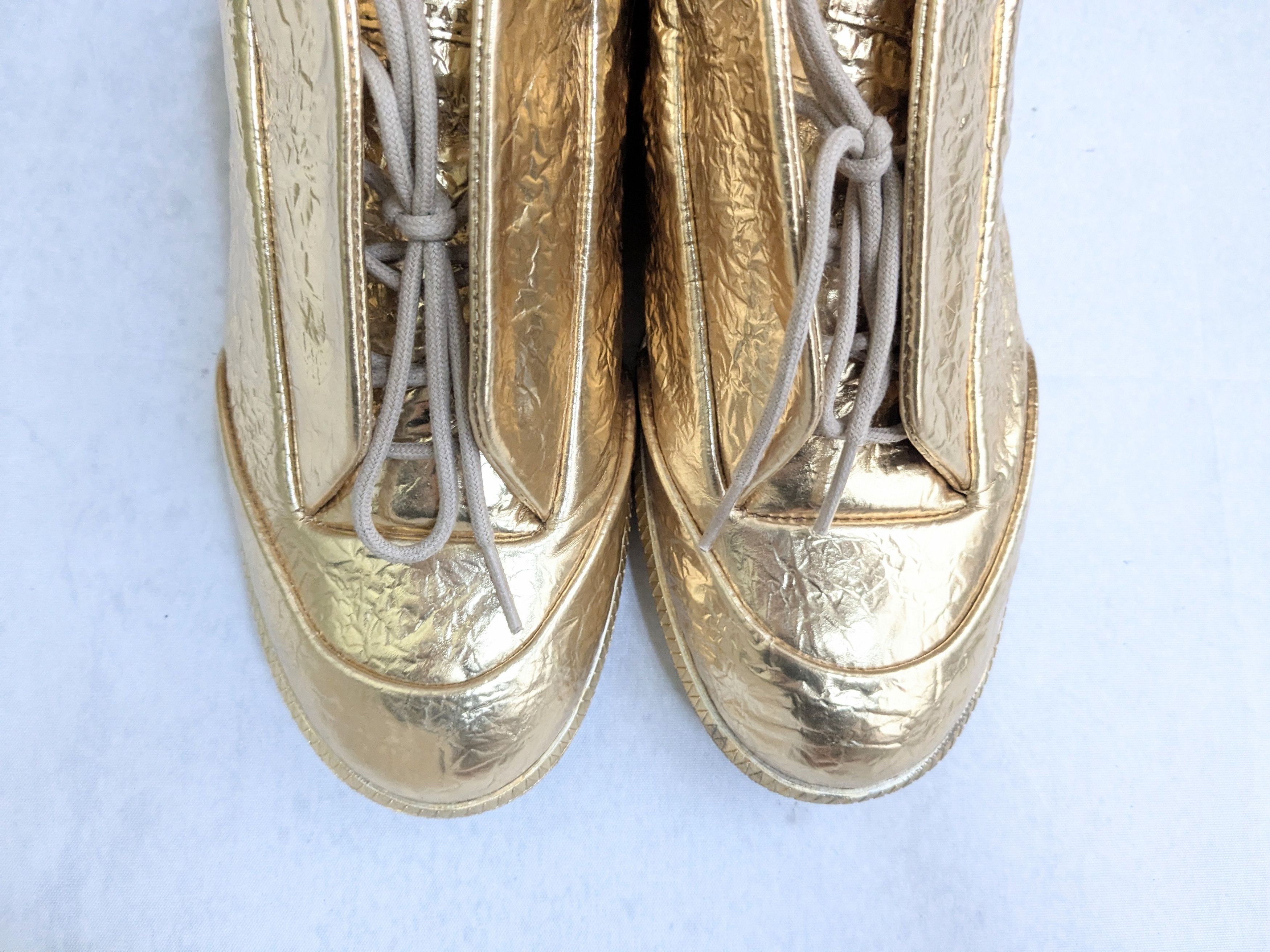 Maison Margiela Maison Margiela Future Gold 9 42 Leather Low Tops Size US 9 / EU 42 - 2 Thumbnail