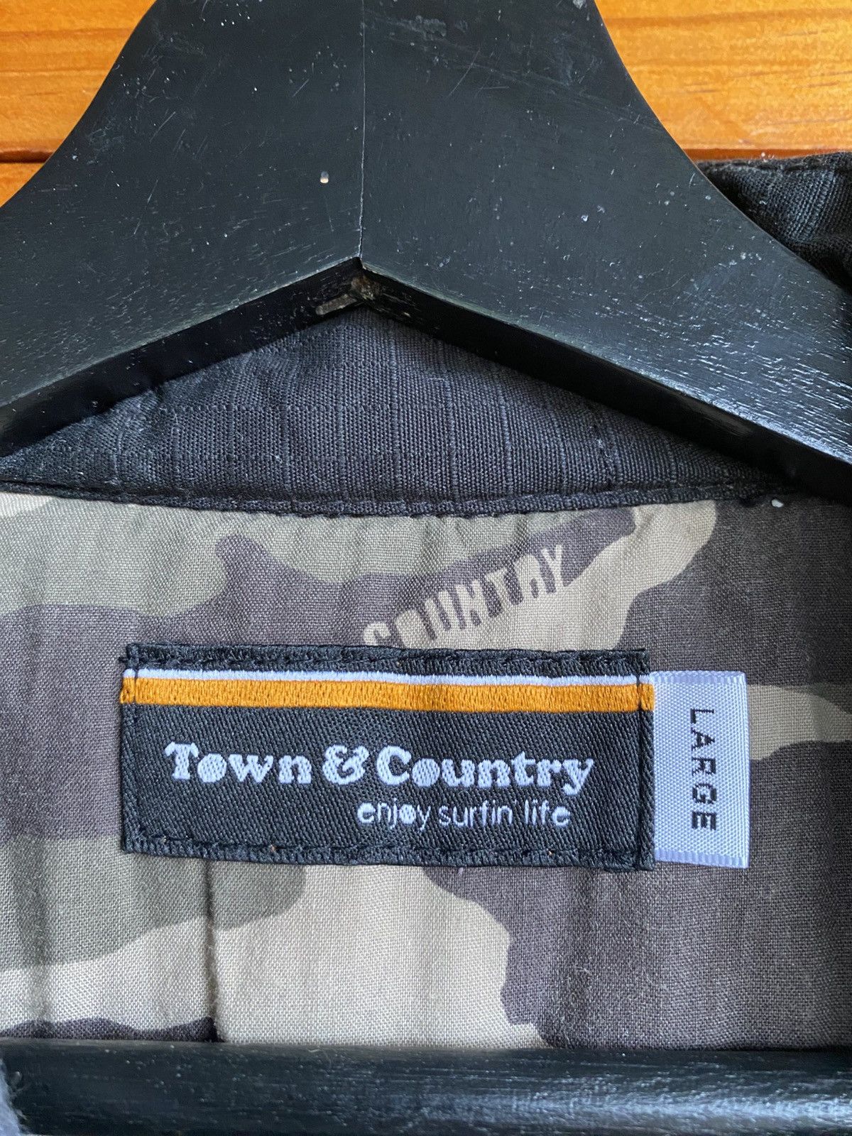 Vintage Town & Country Reversible Camouflage Jacket Black Surfwear Size US L / EU 52-54 / 3 - 7 Thumbnail