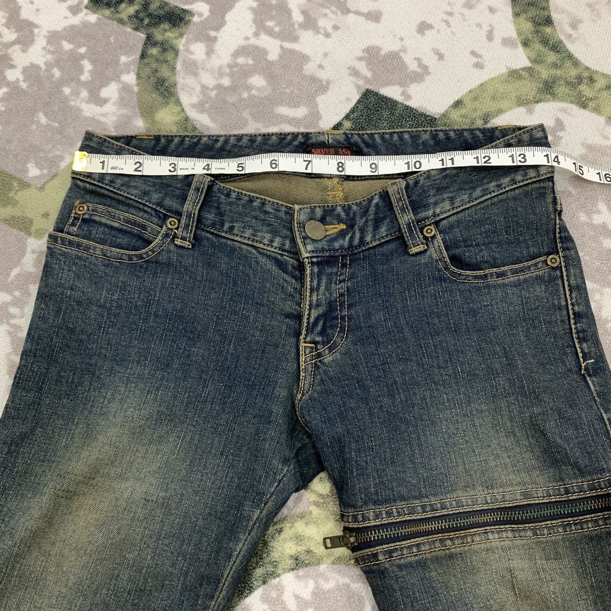 Japanese Brand 2000s Silver Ash Zipper Flared Boot Cut Jeans Size 28" / US 6 / IT 42 - 16 Thumbnail