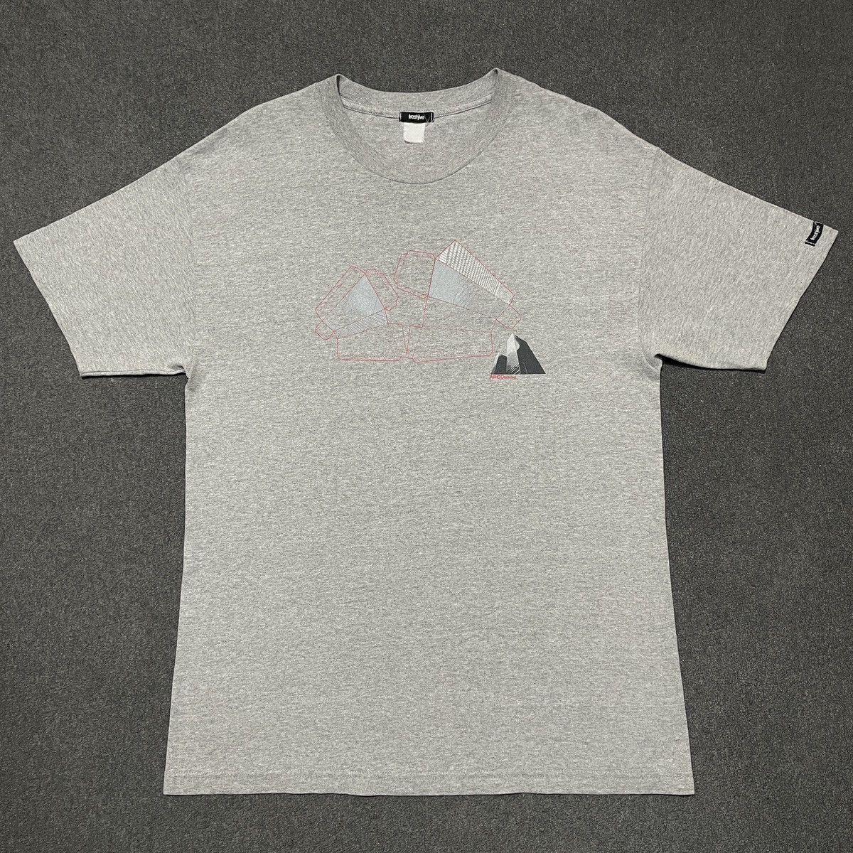 Freshjive Vintage Freshjive Skateboard ARCObuilding T-shirt Size US L / EU 52-54 / 3 - 1 Thumbnail