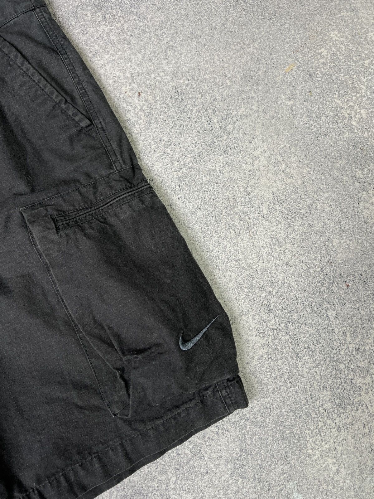 Nike × Vintage Vintage Nike Cargo Y2k Shorts Size US 34 / EU 50 - 7 Thumbnail