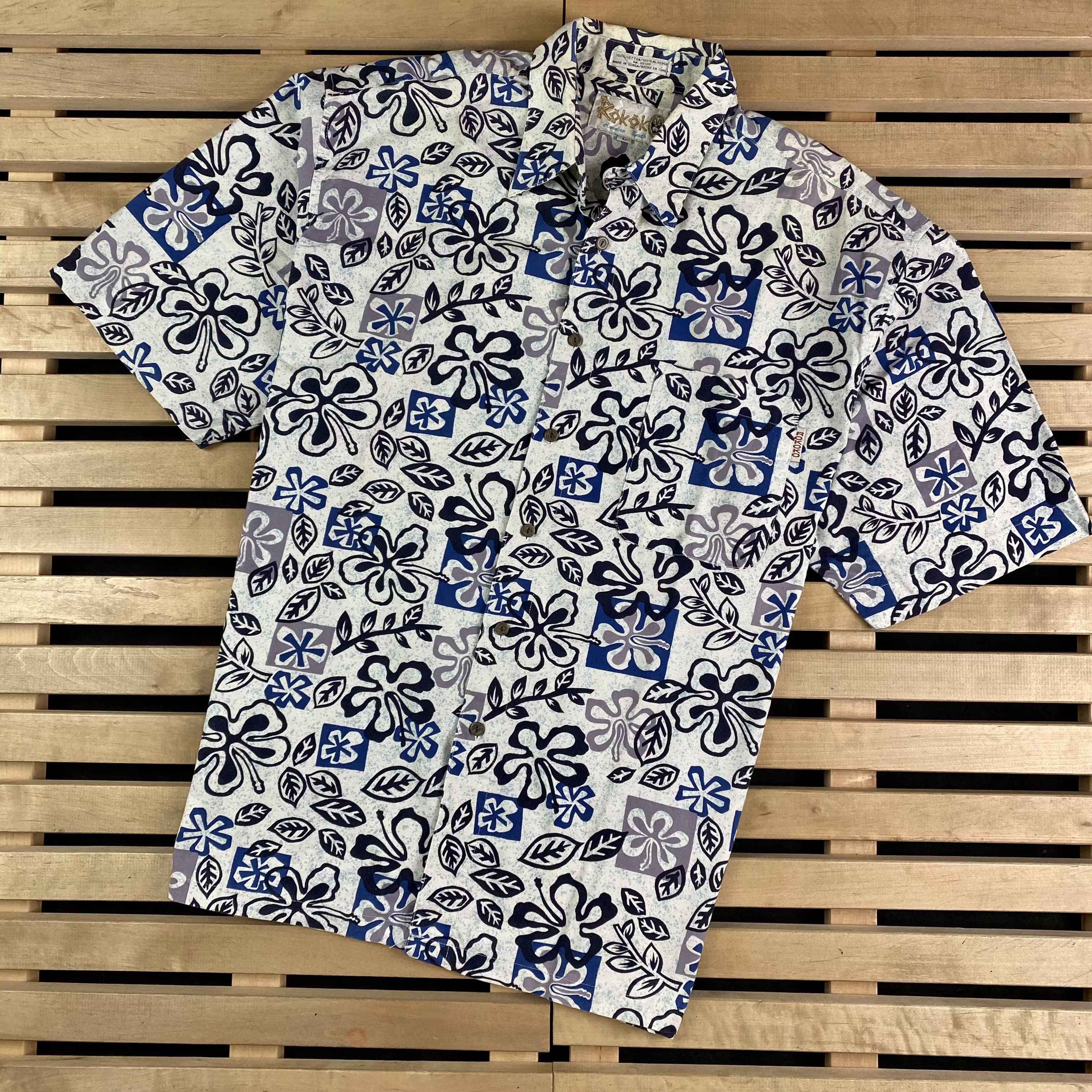 Vintage Men’s Crazy Hawaiian Shirt Short Sleeve Rokok Vintage Size L Size US L / EU 52-54 / 3 - 1 Thumbnail