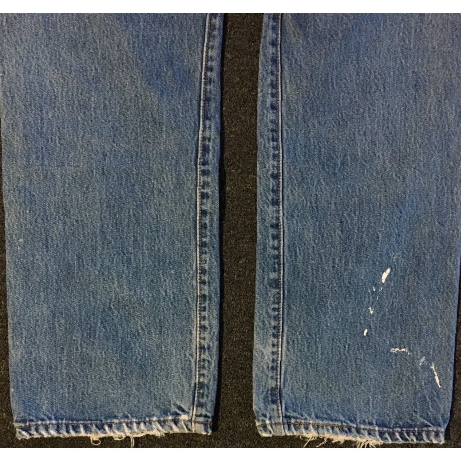 Levi's VINTAGE Levi's 501 Jeans Men 34 Blue Denim Distressed Button Fly Straight 30 In 90s Grunge Punk Western Rock Band USA 80s 90s Jeans Mens Size US 34 / EU 50 - 4 Thumbnail
