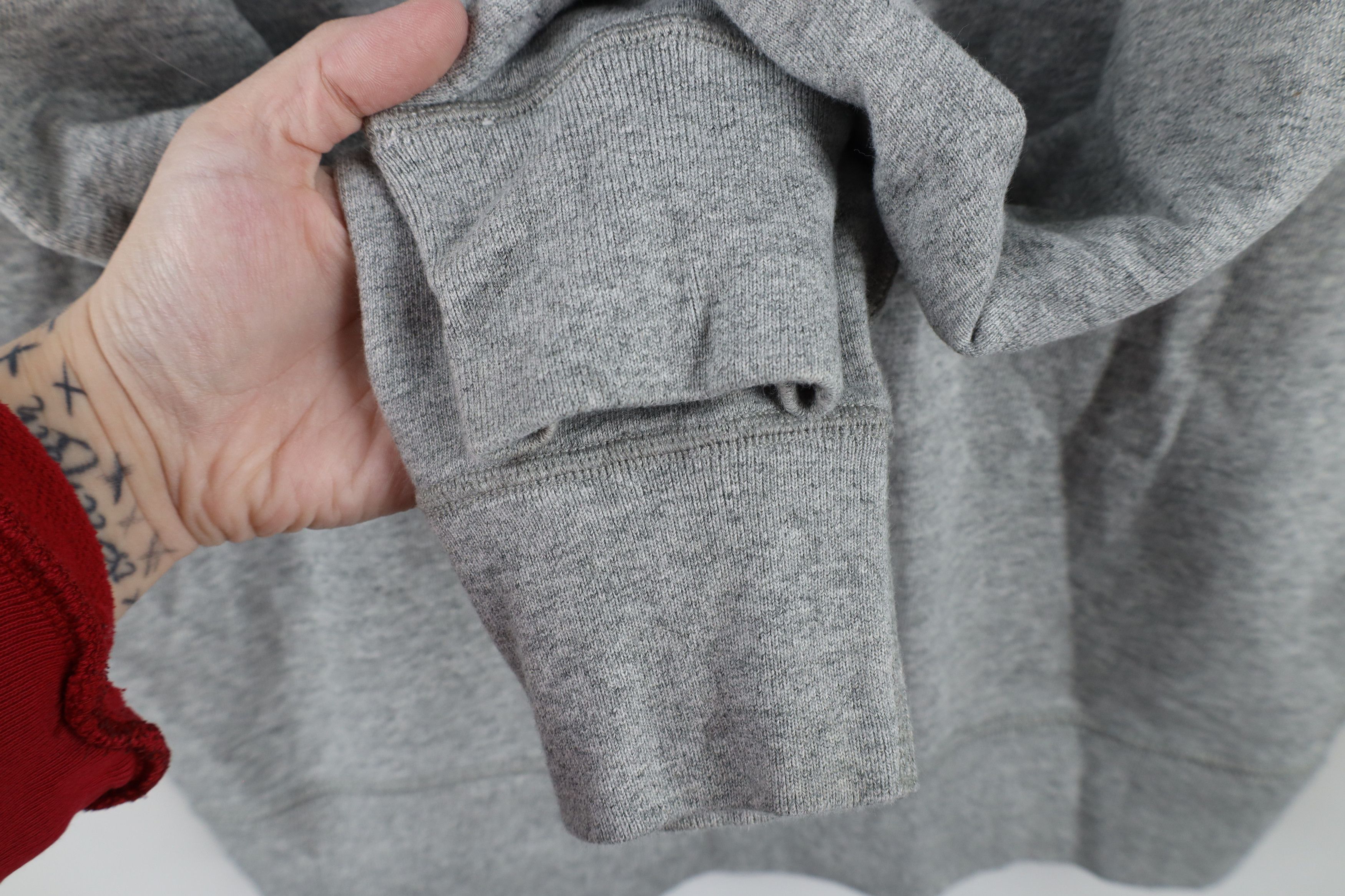 Gap × Vintage Vintage Y2K Gap Stencil Crewneck Sweatshirt Heather Gray Size US M / EU 48-50 / 2 - 5 Thumbnail