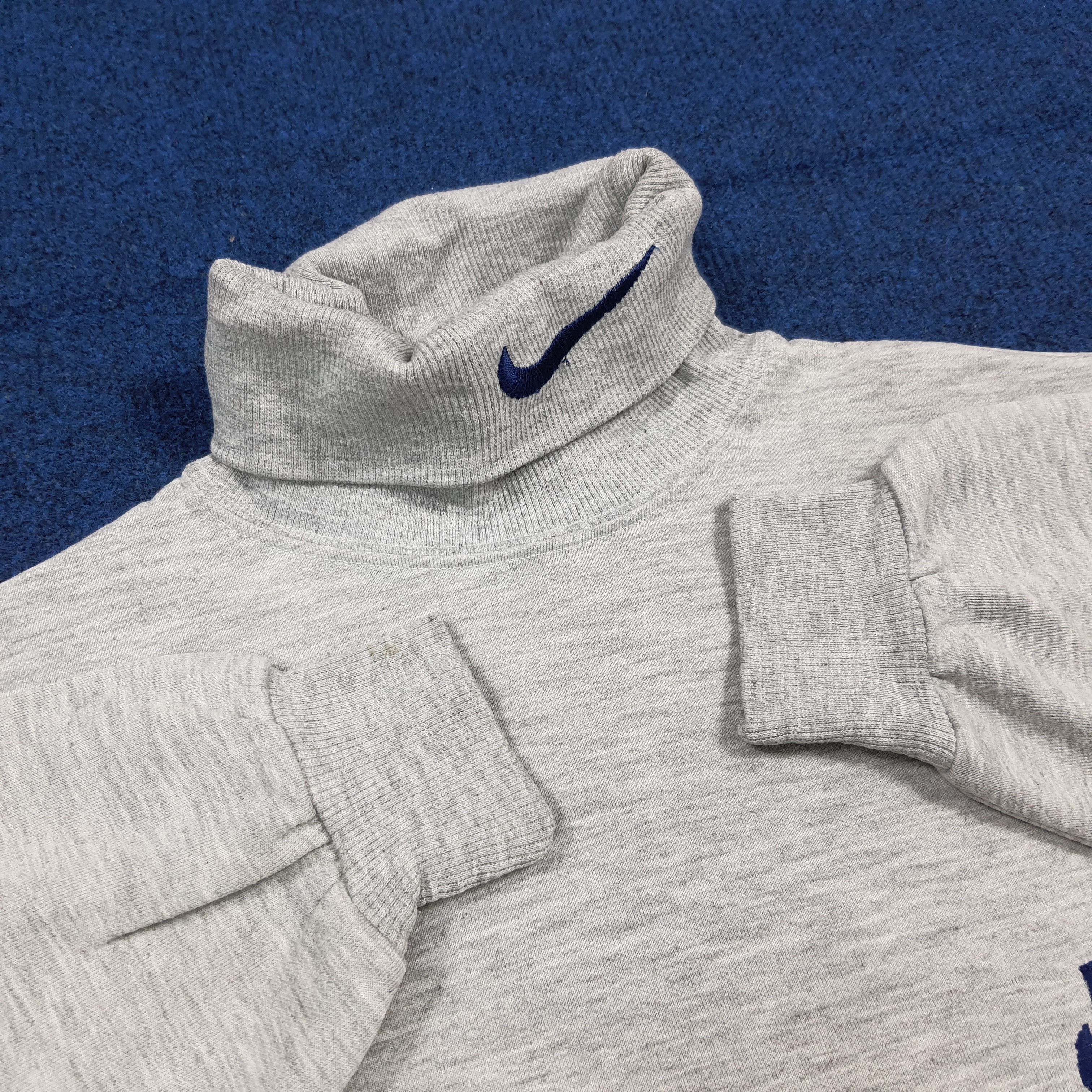 Nike Vintage 90s Nike Center Swoosh Turtleneck Sweatshirt C293N24 Size US M / EU 48-50 / 2 - 4 Thumbnail