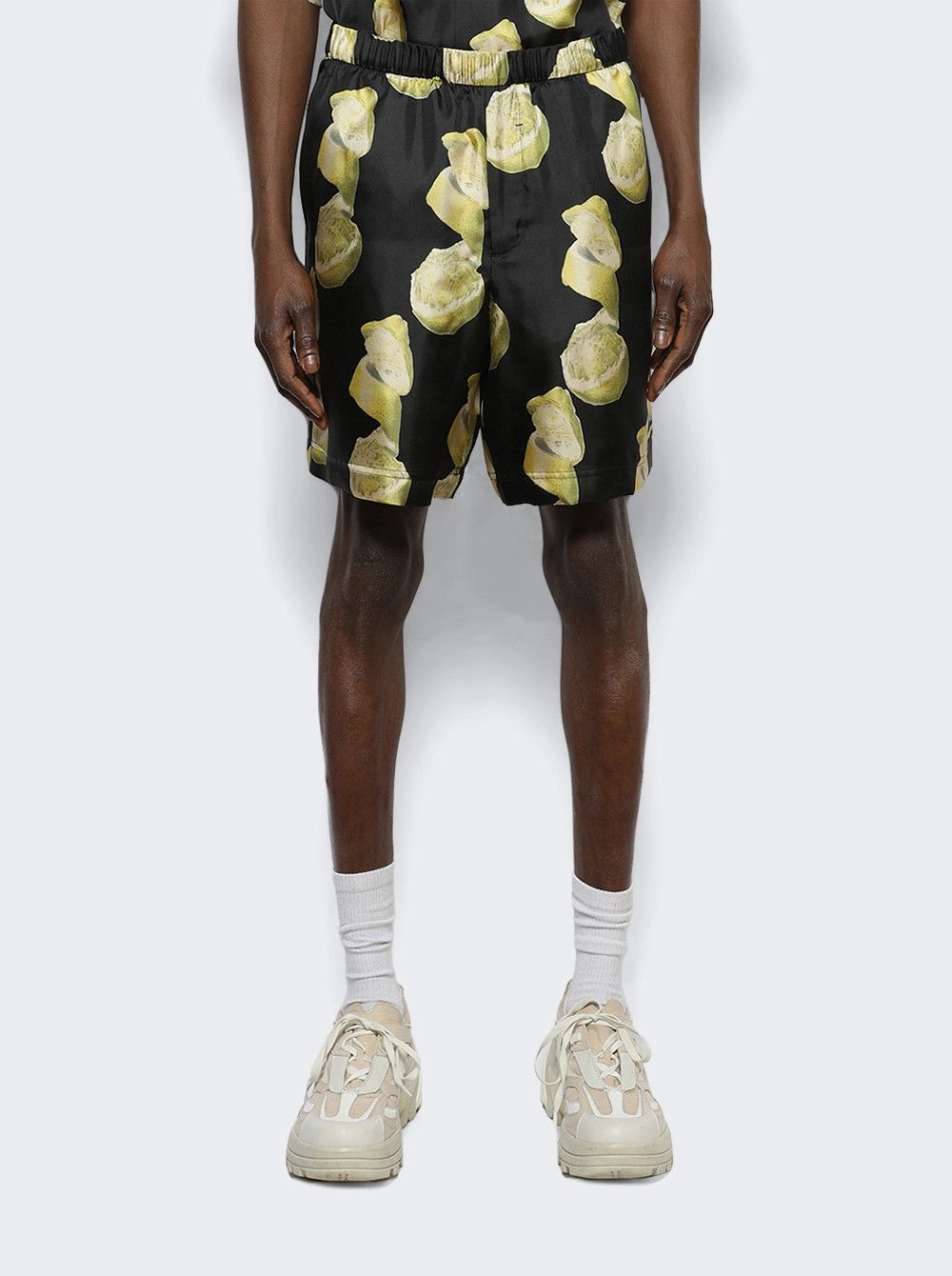 Givenchy o1w1db10525 Formal Elasticated Shorts in Black Size US 32 / EU 48 - 3 Thumbnail
