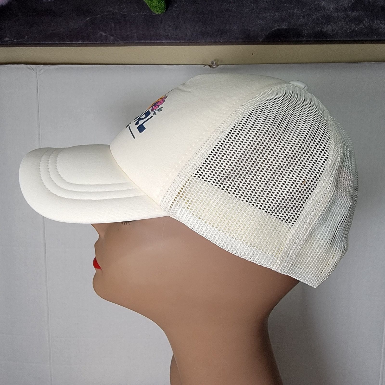 Rip Curl Rip Curl Low Profile Snap Back Trucker Hat Floral "Estd1969" Size ONE SIZE - 5 Thumbnail
