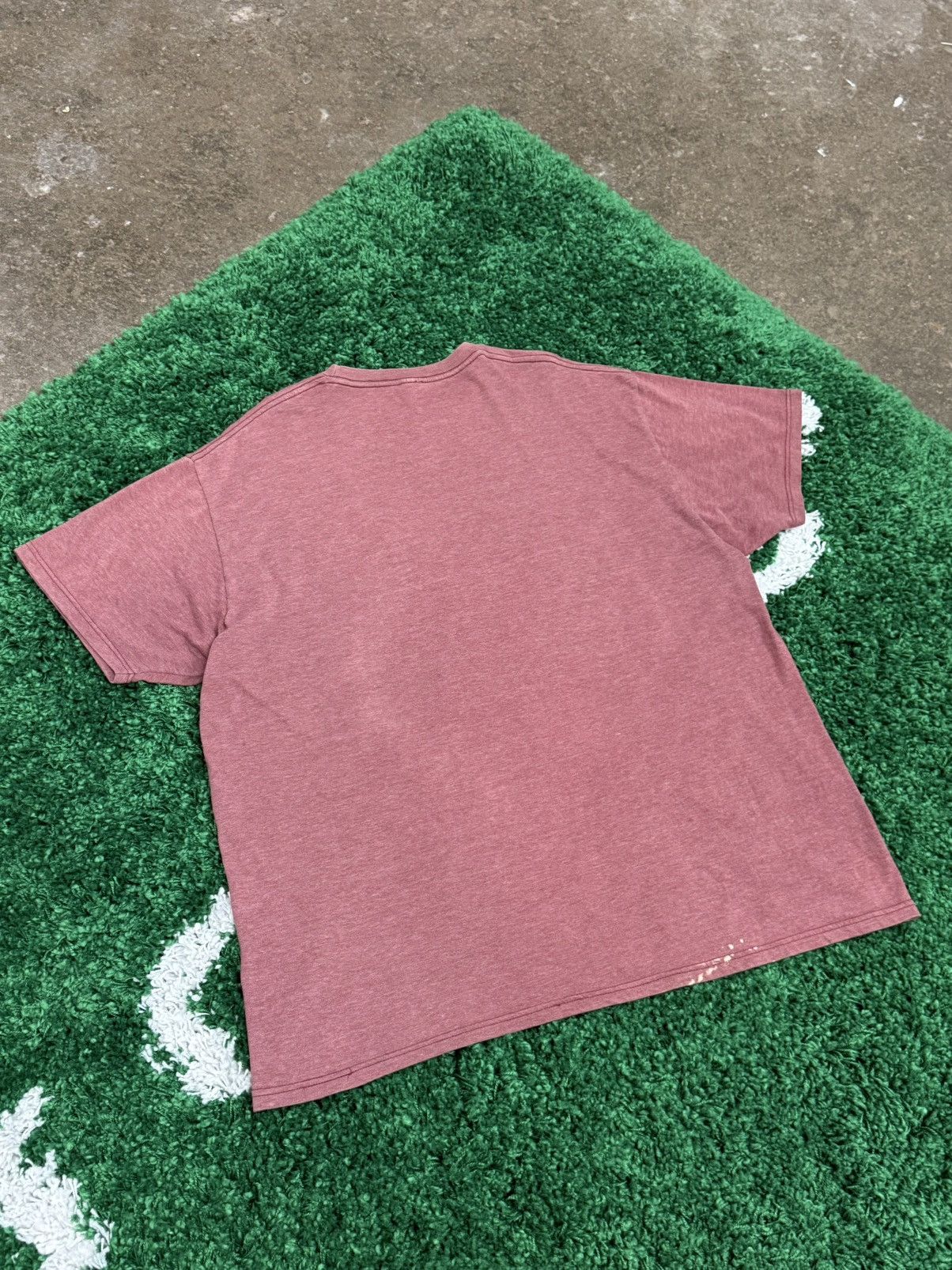 Levi's Levi's Stratus Bear Red Burgundy Maroon Logo Tee XL Size US XL / EU 56 / 4 - 4 Thumbnail