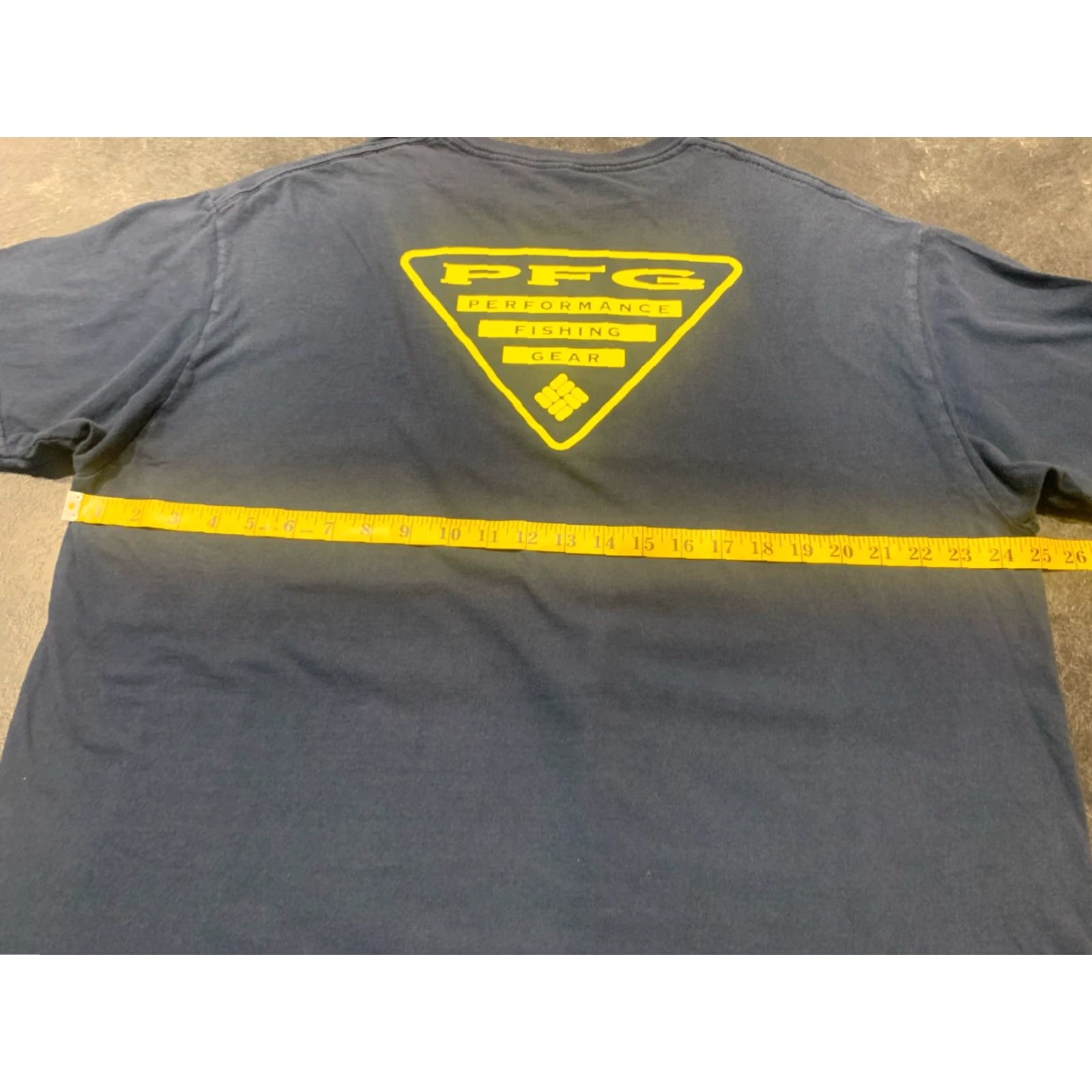 Vintage VINTAGE Columbia Men’s T-Shirt 2XL Short Sleeve Cotton Fish Navy Blue Adults Size US XXL / EU 58 / 5 - 2 Thumbnail