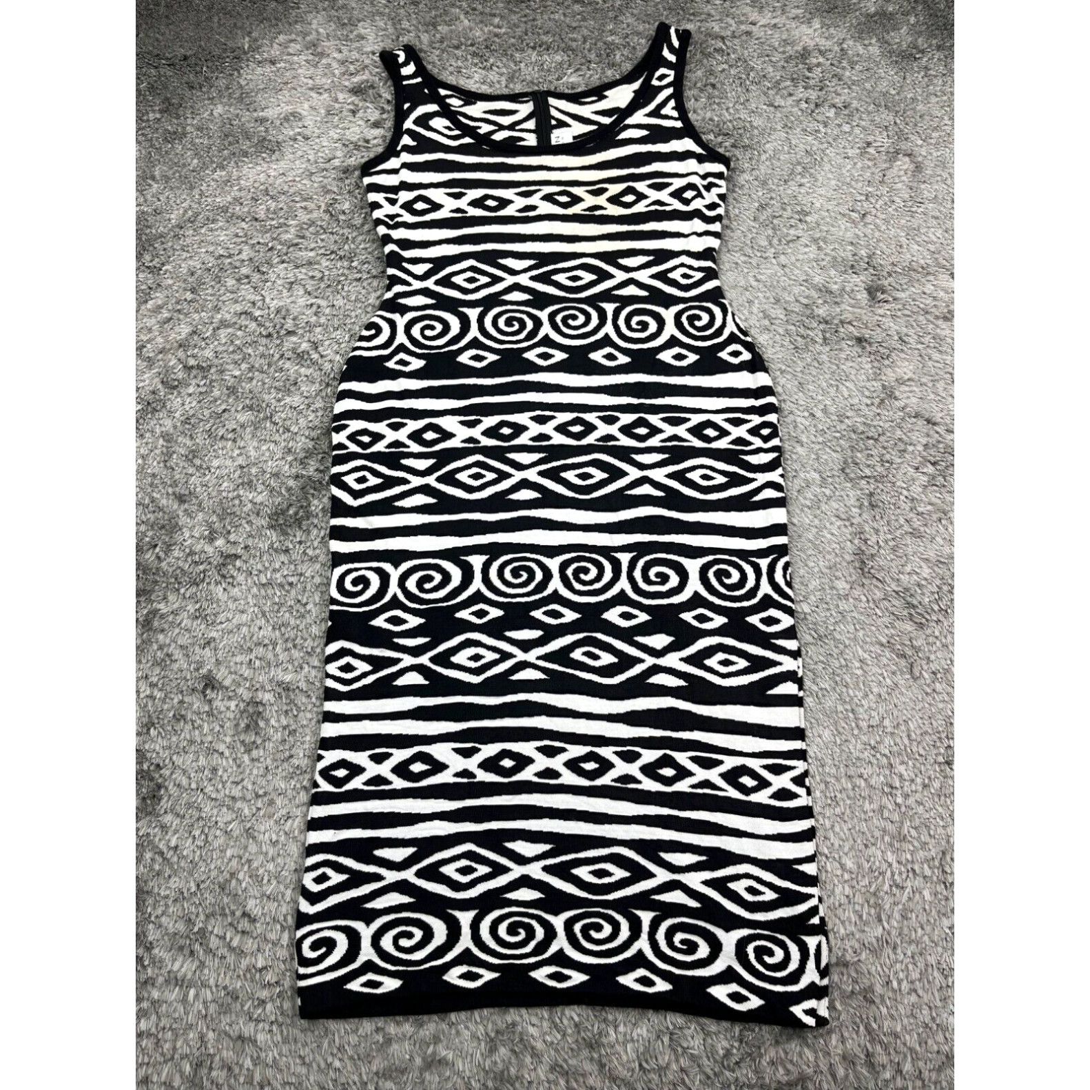 image of Vintage St John Collection Dress Woman 4 White Black Geometric Bodycon Sheath Midi Dress, Women's (