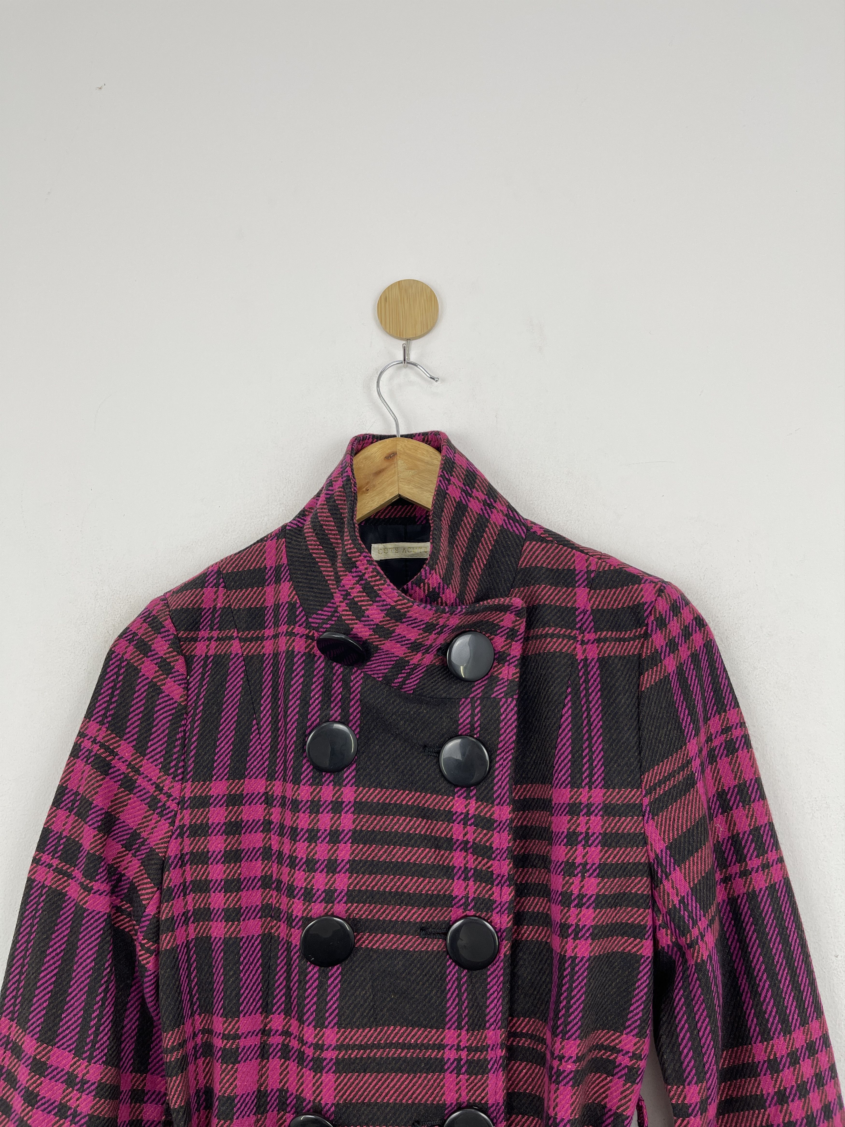 Japanese Brand Vintage Acrylic Black and Purple Belted Plaid Jacket JA0076 Size US L / EU 52-54 / 3 - 3 Thumbnail