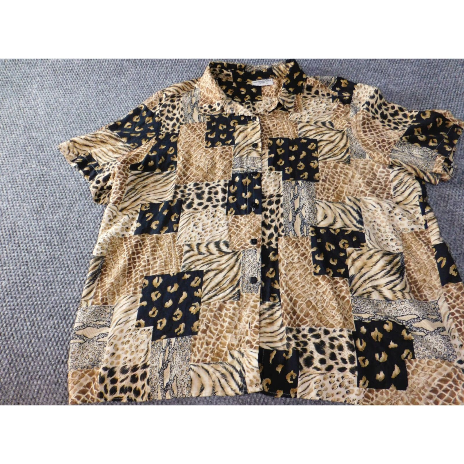 Vintage Alfred Dunner Button-Up Shirt Womens 22W Brown Floral Box Collared Short Sleeve Polyester Stretch Casual Regular Men/Women Not specified Size 3XL / US 20-22 - 6 Thumbnail