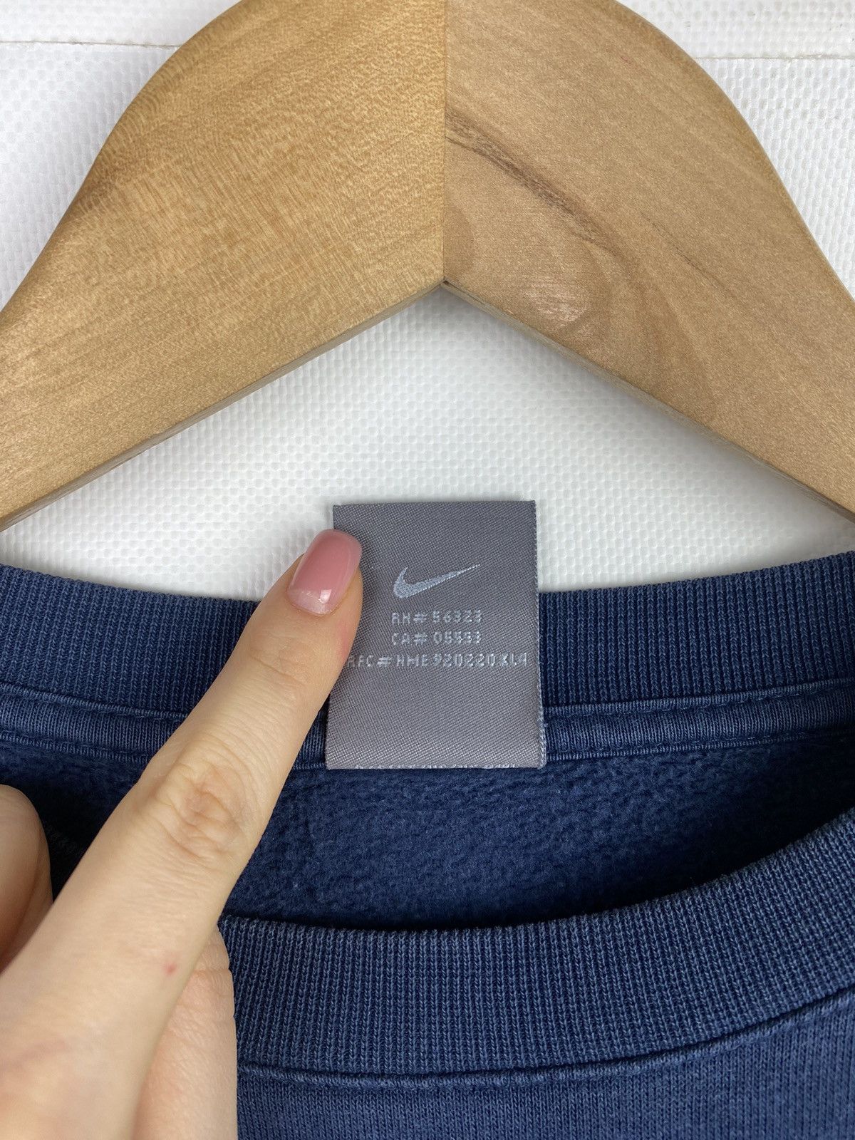 Nike × Vintage Nike vintage Y2K big swoosh sweatshirt fits ladies xl Size XL / US 12-14 / IT 48-50 - 8 Thumbnail