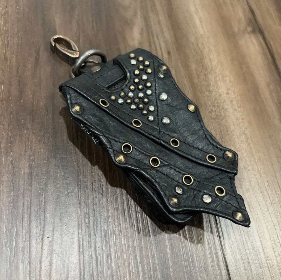 KMRii Kmrii feather keychain | Grailed