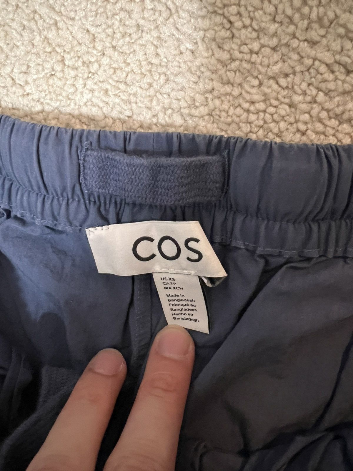 Cos XS Cos Lightweight Trouser Pants Size US 26 / EU 42 - 2 Thumbnail
