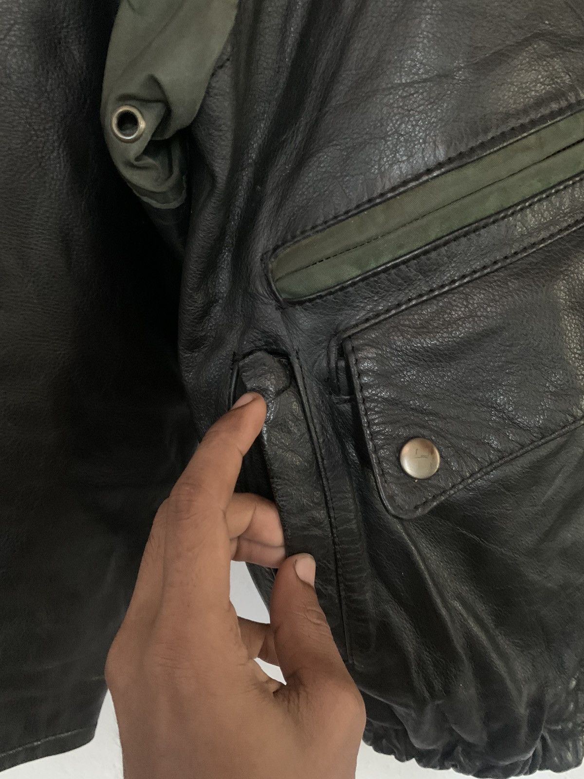Japanese Brand RARE VINTAGE LEATHER BOMBER JACKET RARE DESIGN Size US L / EU 52-54 / 3 - 5 Thumbnail
