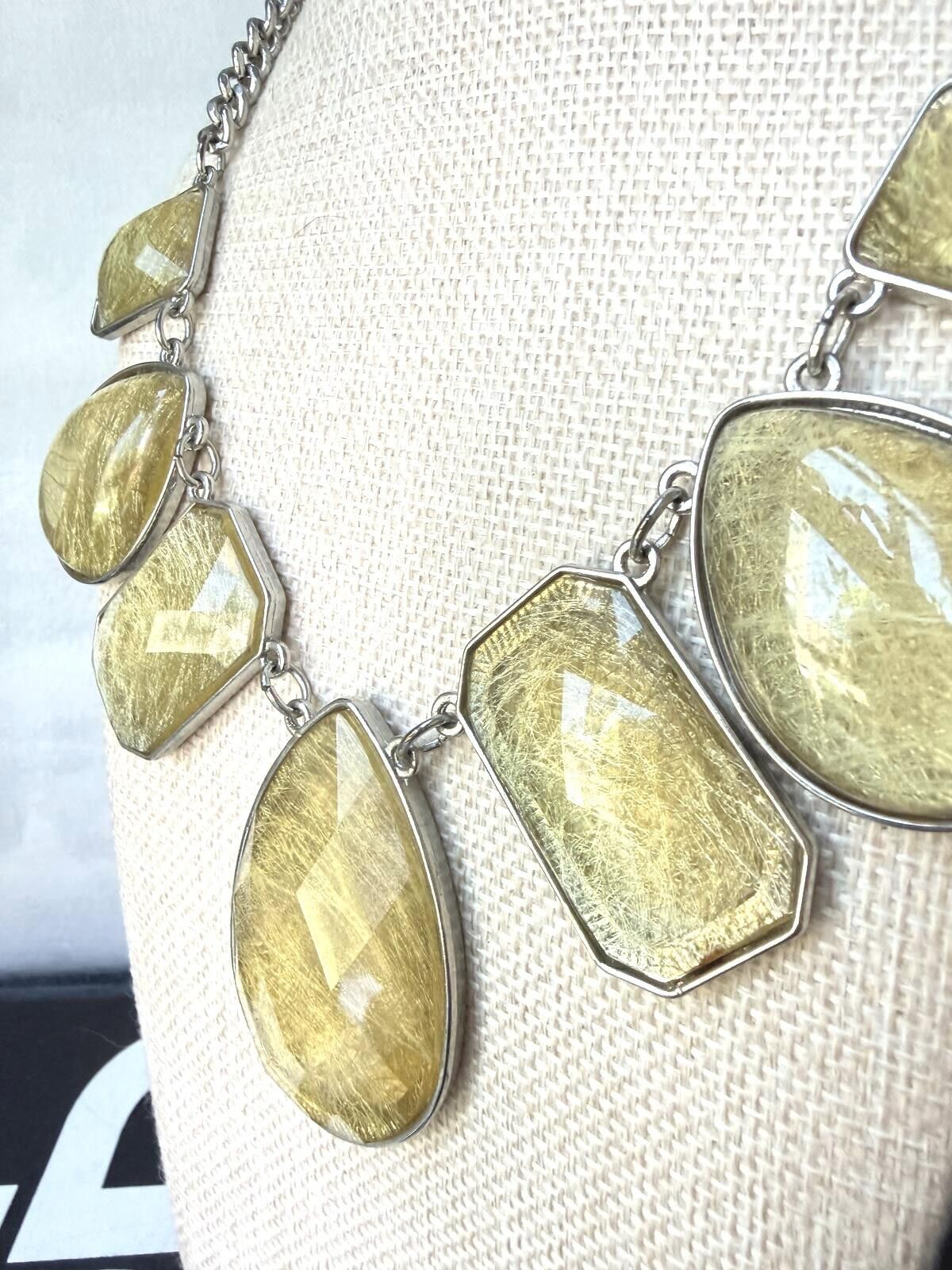 Other NY & Co Gold Statement Necklace Geometric Resin Size ONE SIZE - 3 Thumbnail