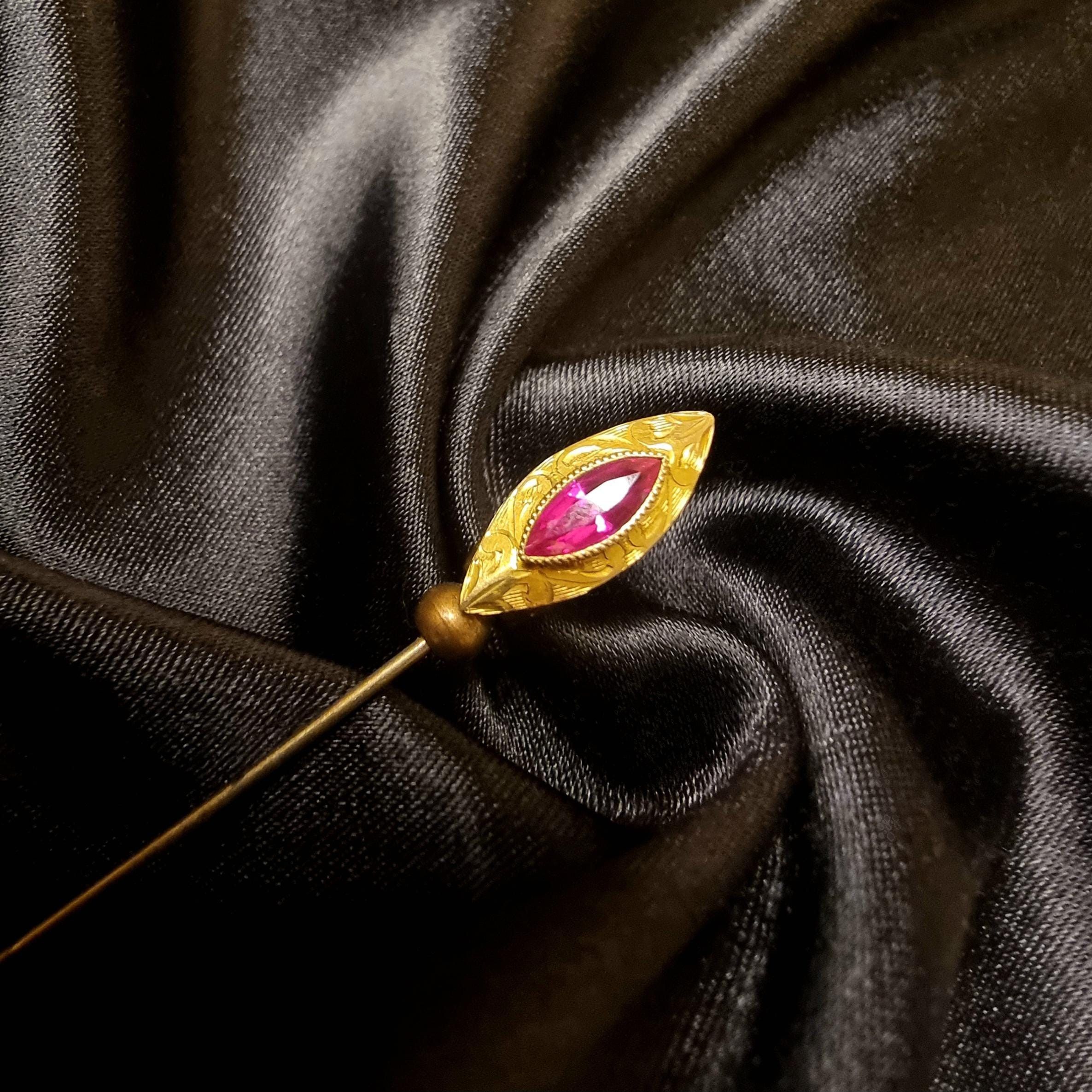 Other Antique Early XX Century Pink Stine Gold Tone Stick Hat Pin Size ONE SIZE - 1 Thumbnail