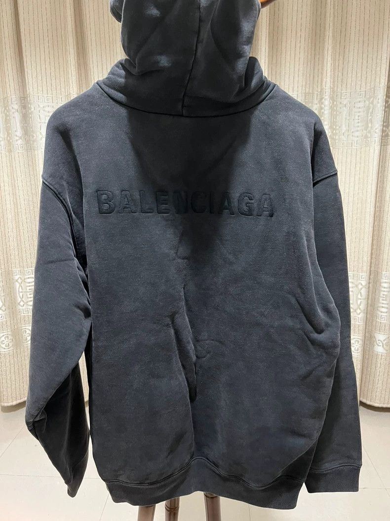 Balenciaga Balenciaga Front and Back Embroidered Logo Washed Distress Size US S / EU 44-46 / 1 - 2 Thumbnail