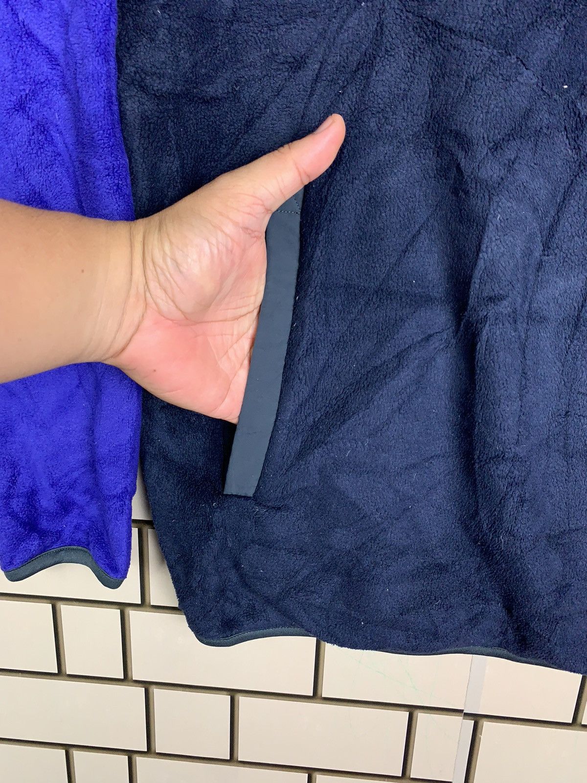 JW Anderson × Japanese Brand × Uniqlo Japanese Brand Uniqlo X J.W Anderson Fleece Size US M / EU 48-50 / 2 - 8 Thumbnail