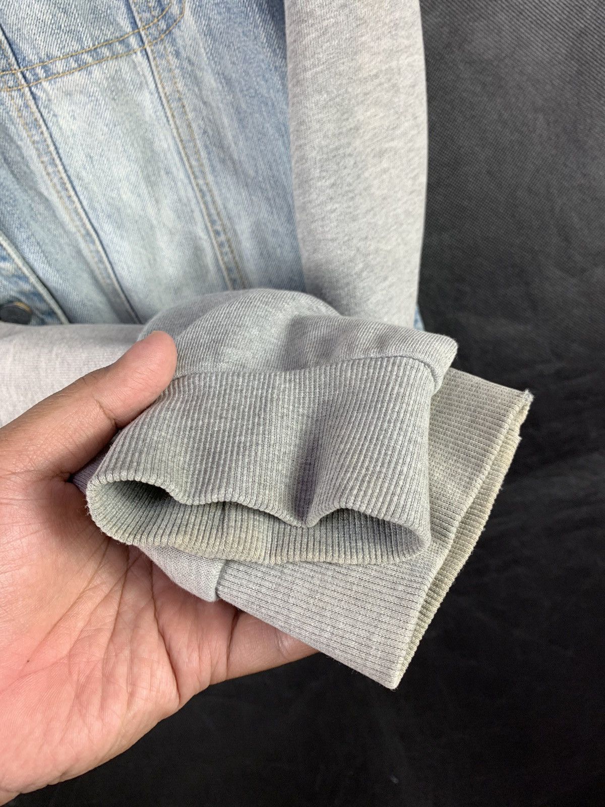RVCA Steals! RVCA Erin Wasson Distressed Denim Jeans Jacket Size US M / EU 48-50 / 2 - 11 Thumbnail