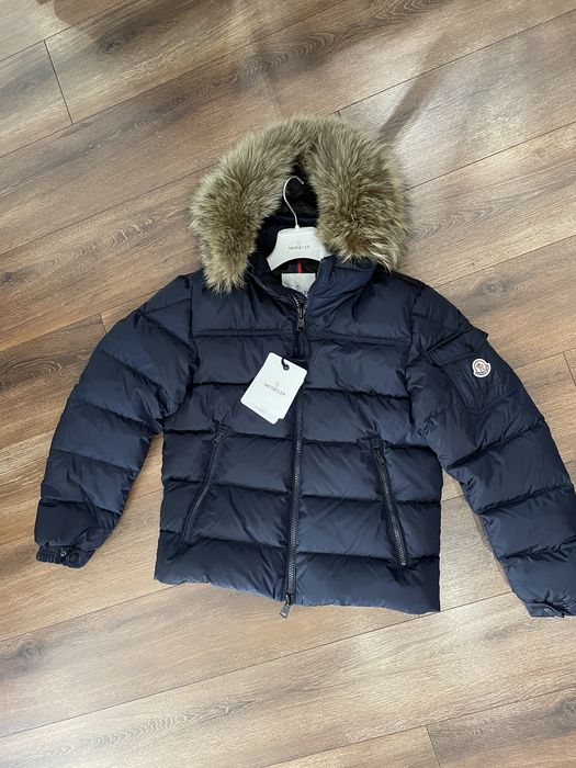 Marque on sale moncler jacket