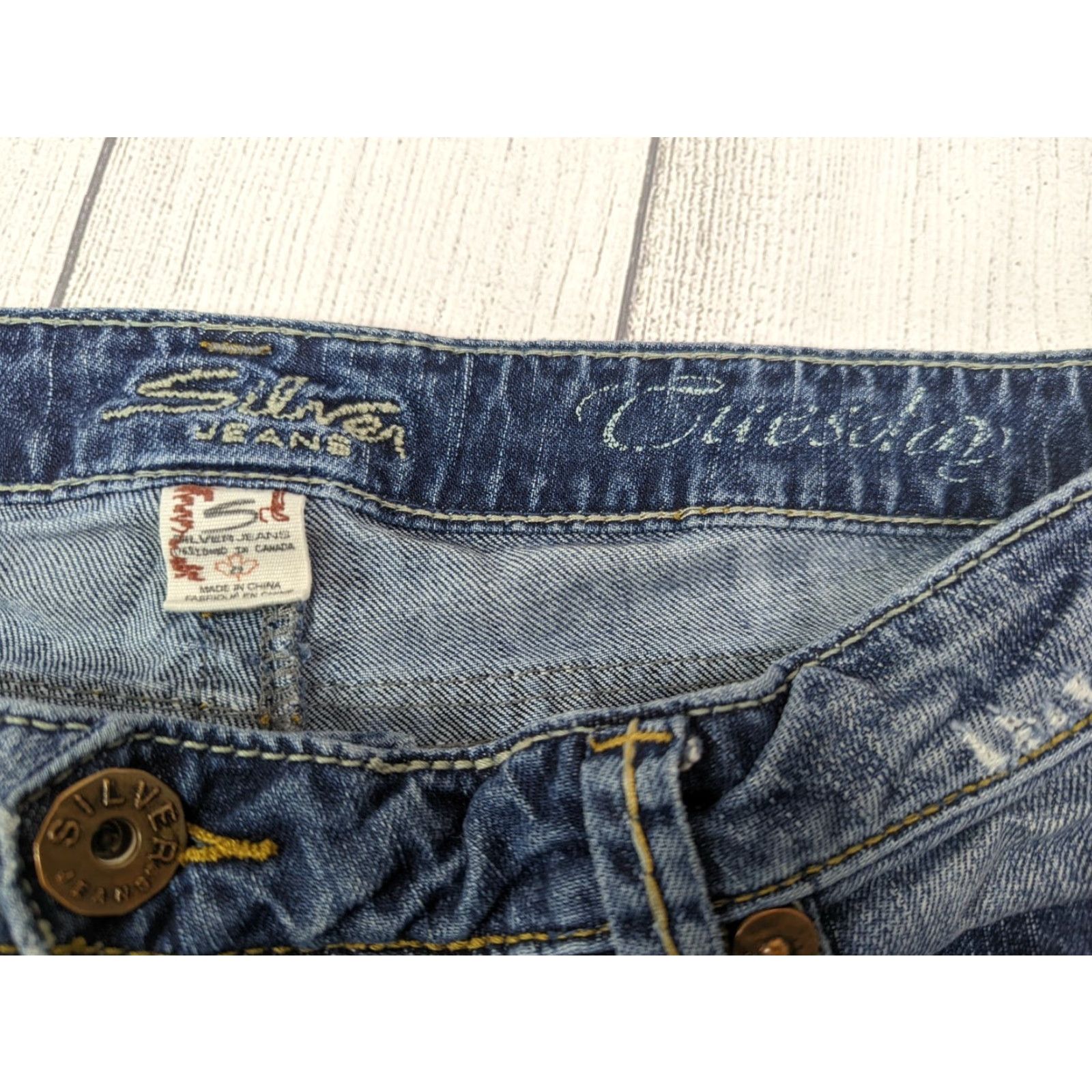 Vintage Silver Tuesday Jeans Women's 29x31 Blue Medium Wash Boot Cut Jeans M5J Size 29" - 3 Thumbnail