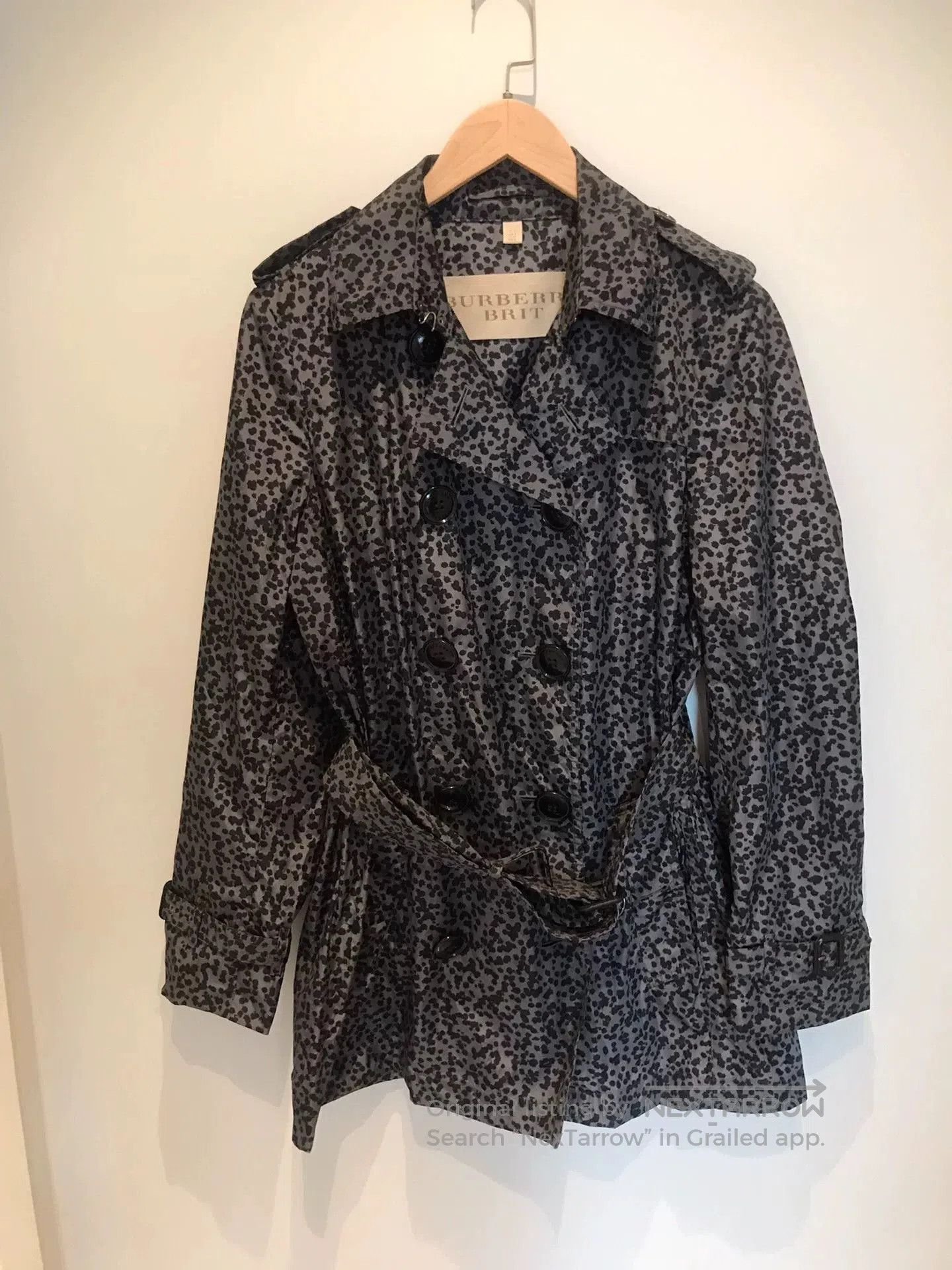 Burberry Burberry Double-Breasted Belted Windbreaker. Size S / US 4 / IT 40 - 1 Thumbnail