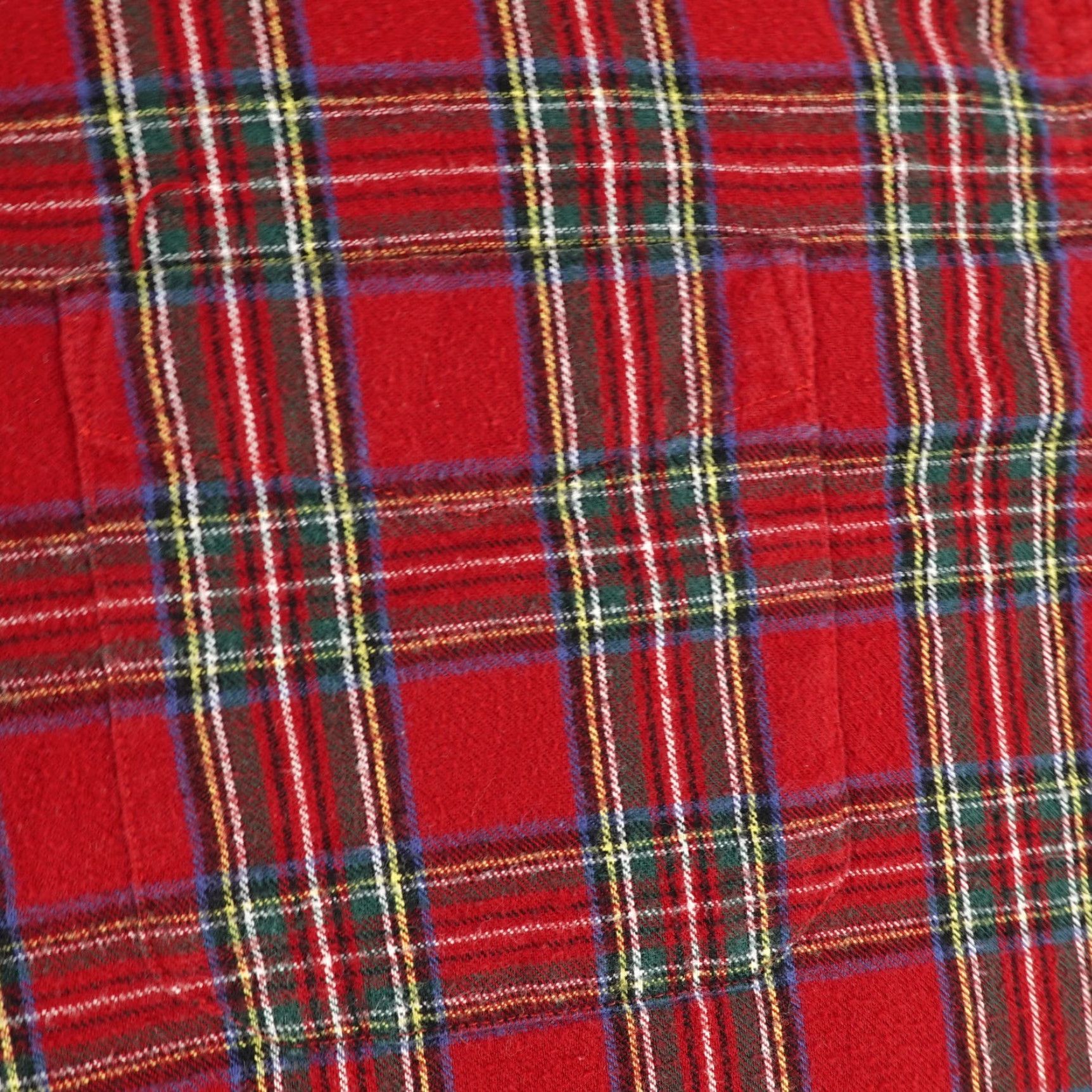 Vintage VINTAGE LL BEAN Shirt Mens LT Red Scotch Tartan Plaid Flannel Button Up Size US L / EU 52-54 / 3 - 3 Thumbnail