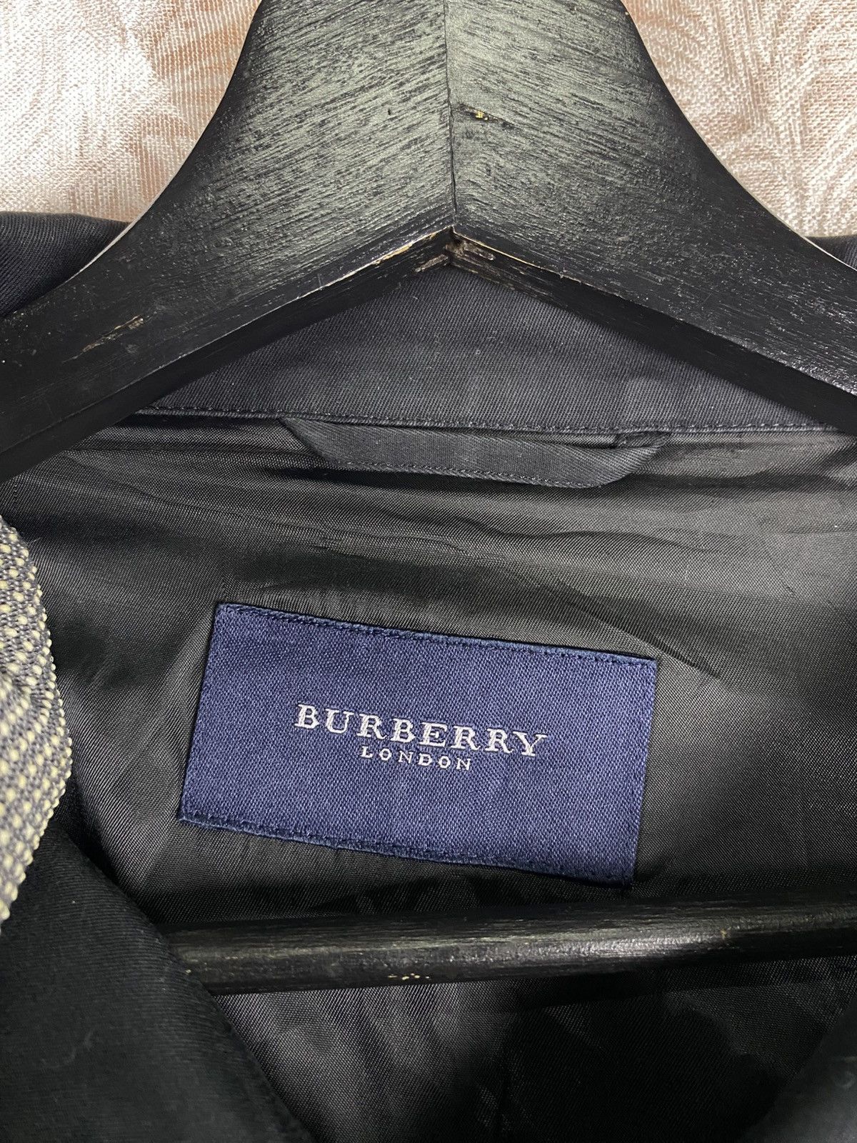 Burberry Burberry London Black Zip JacketMinimalist Casual Outerwear Size US XL / EU 56 / 4 - 8 Thumbnail