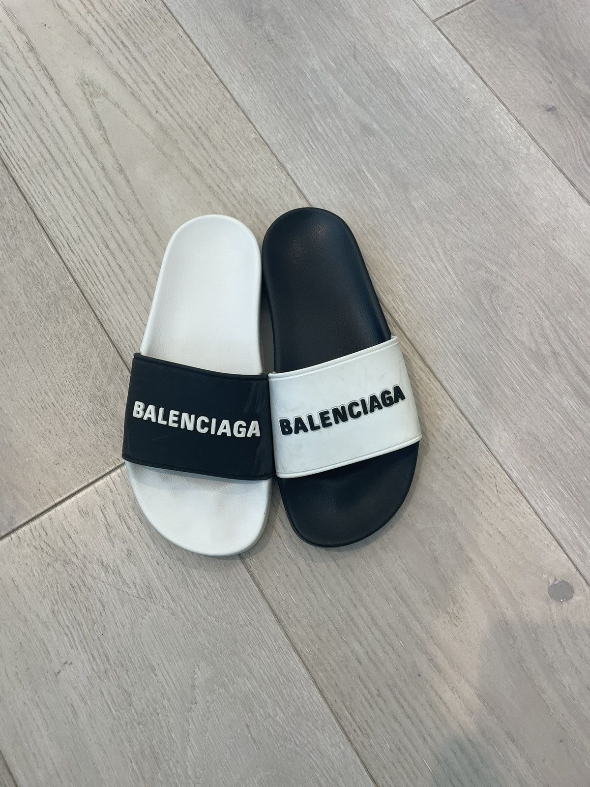 Balenciaga Balenciaga All Over Logo Pool Slides Black White
