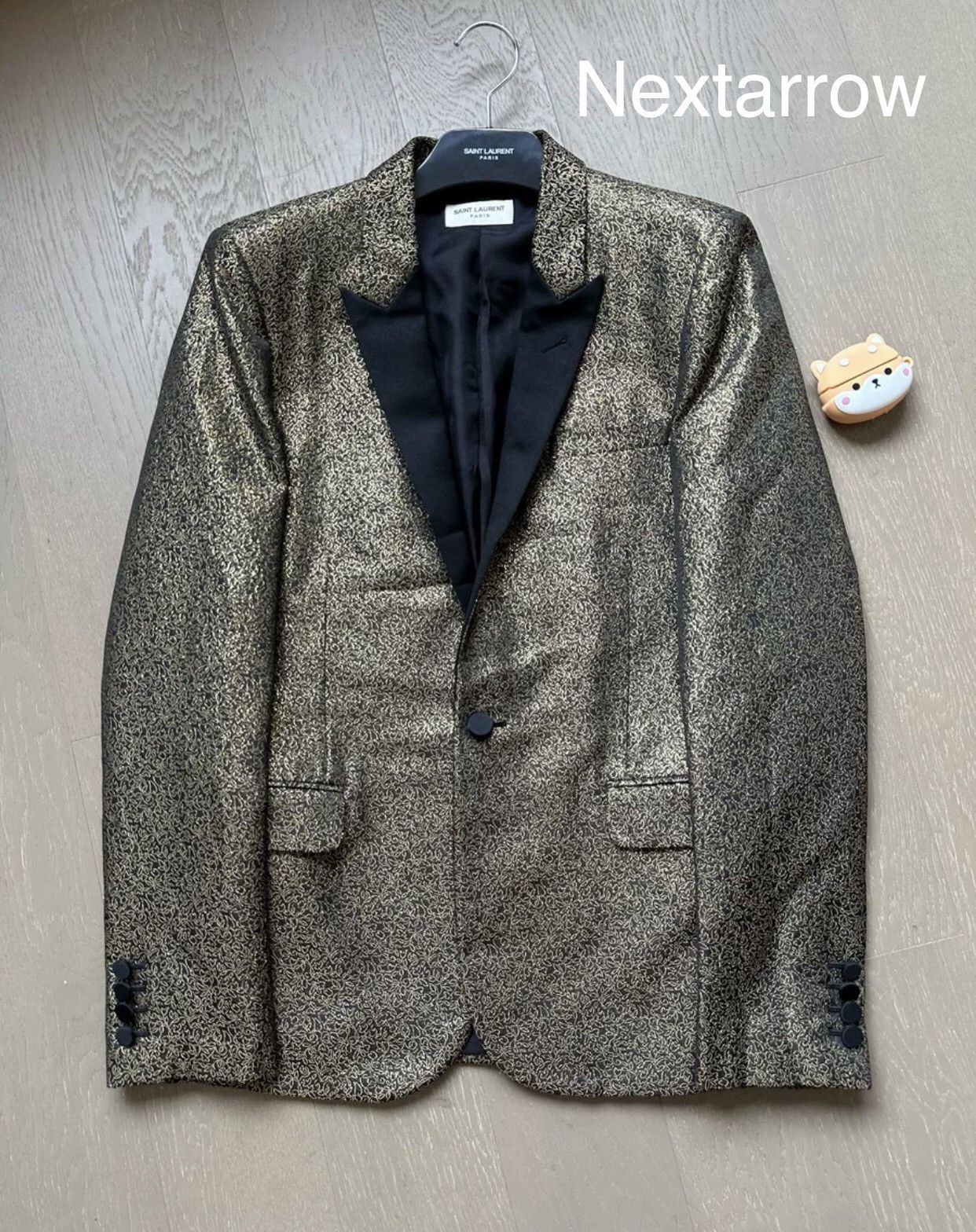 Saint Laurent Paris × Yves Saint Laurent Saint Laurent slp gold satin collar suit 2409-Nextarrow Size 48S - 1 Thumbnail