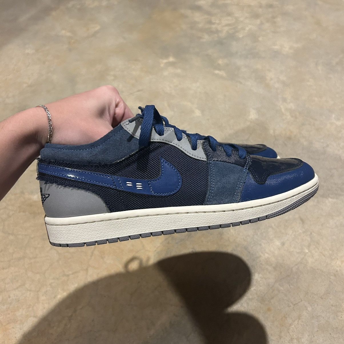 Jordan Brand × Nike Air Jordan 1 Low SE Craft Obsidian Blue 2022 US 8 Size US 8 / EU 41 - 8 Thumbnail