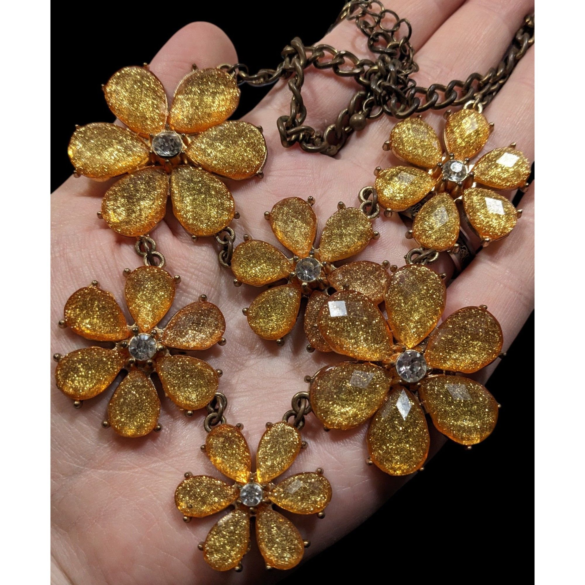 Other Fairycore Glam Yellow Glitter Flower Statement Necklace Size ONE SIZE - 5 Thumbnail