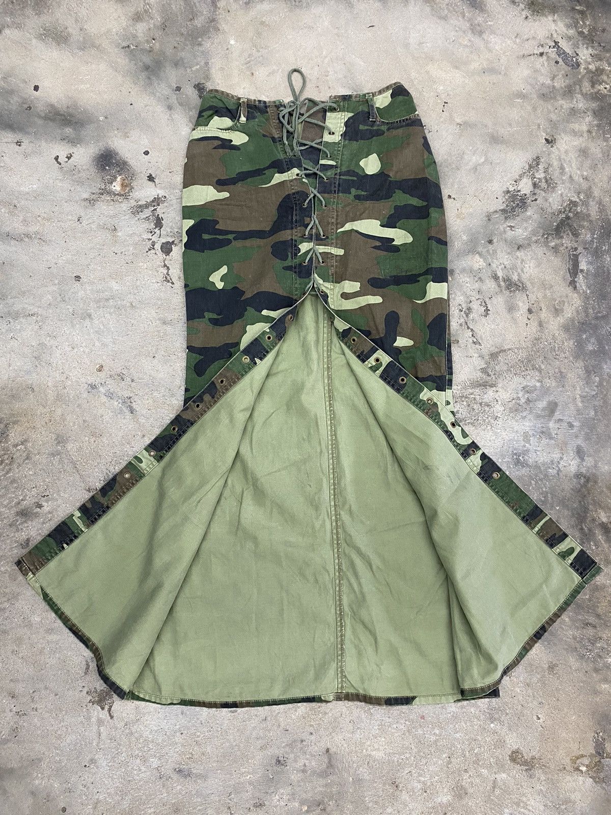 スカート HYSTERIC GLAMOUR camouflage skirt y2k Hysteric Glamour Vintage 90s Camo Print Mini | Depop