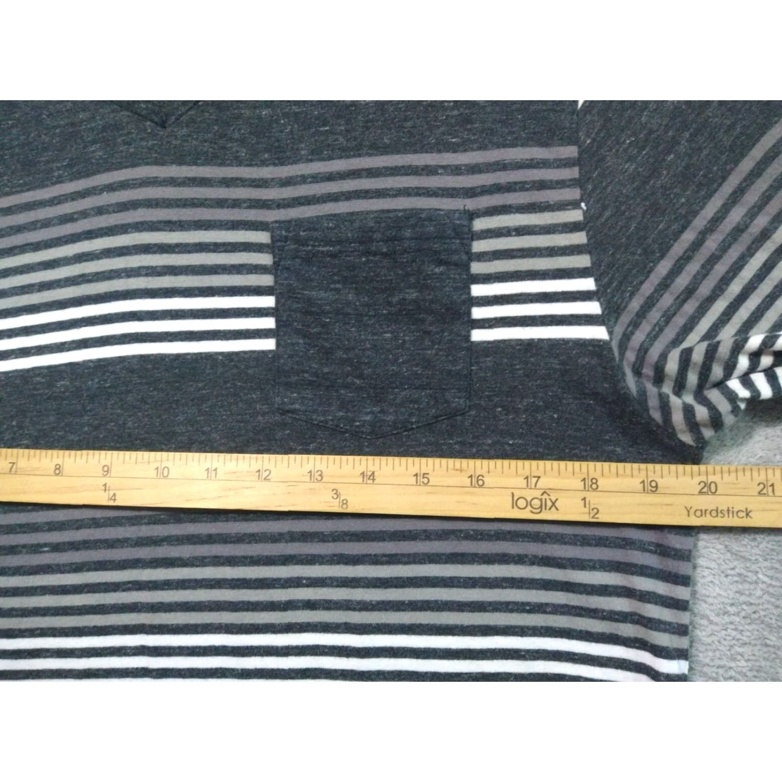 Point Zero VINTAGE POINT ZERO Shirt Mens Large Gray Striped Short Sleeve V Neck Pullover Pocket Y2K Size US L / EU 52-54 / 3 - 4 Thumbnail