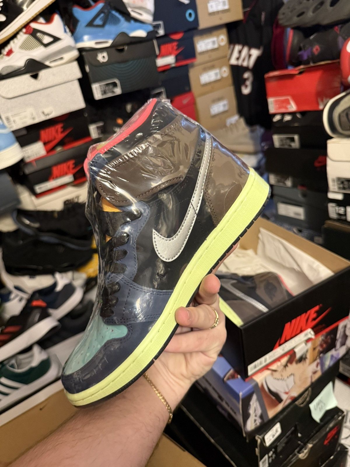 Jordan Brand Jordan retro 1 high biohack sz 8.5 Size US 8.5 / EU 41-42 - 3 Thumbnail