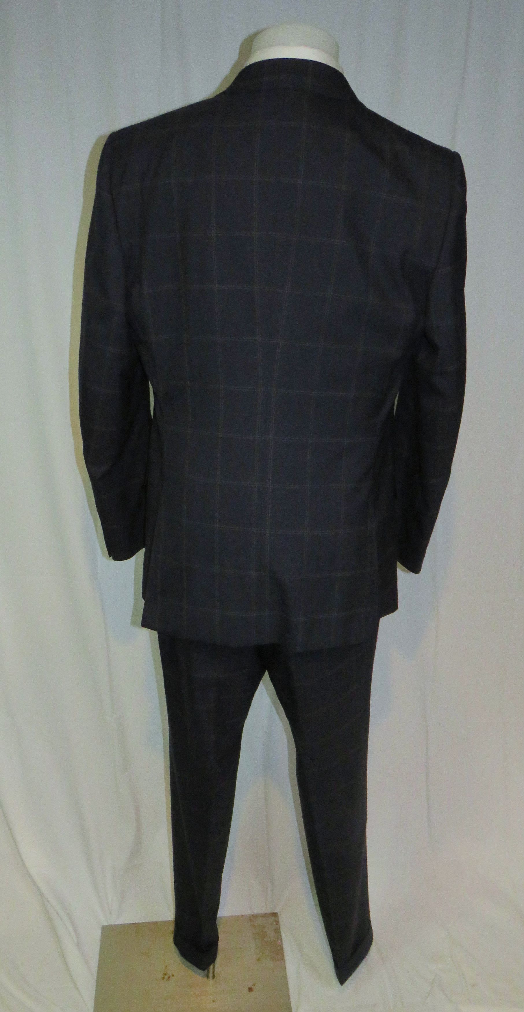 Tom Ford O'Connor Current Navy Windowpane Two Button Suit 46R Size 46R - 2 Thumbnail
