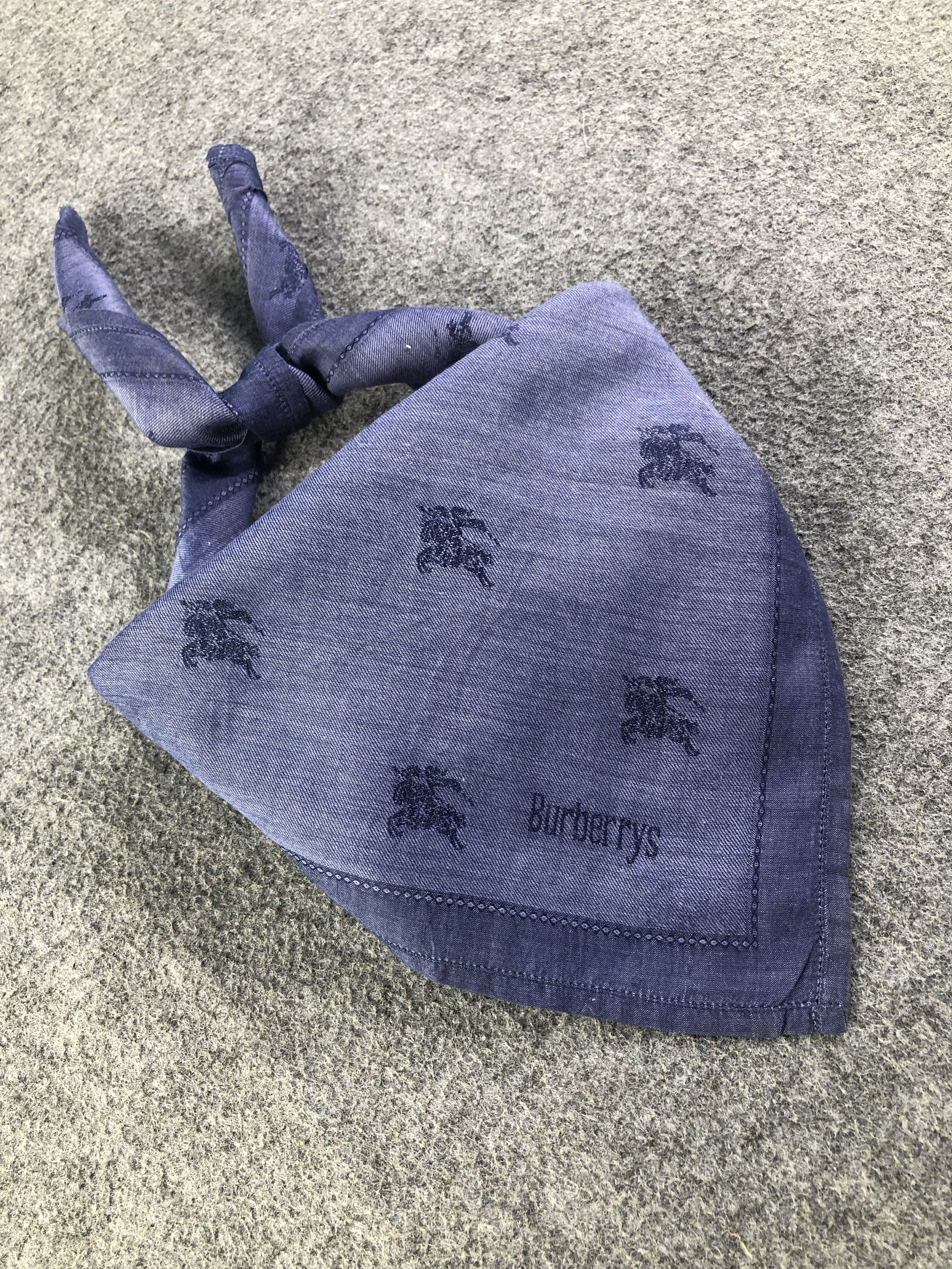 Burberry Burberry Handkerchief / Bandana / Neckerchief Size ONE SIZE - 2 Thumbnail