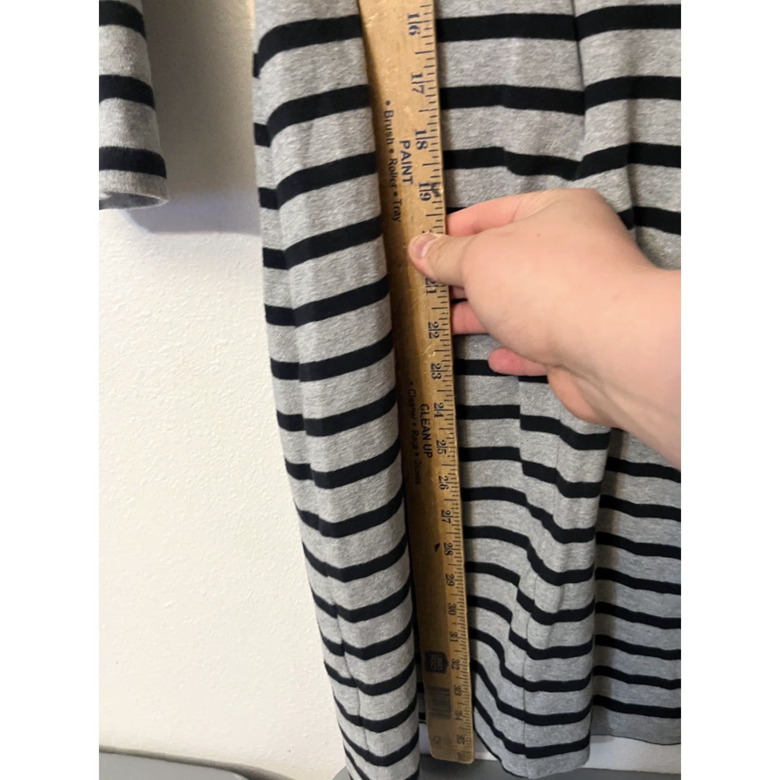Old Navy Old Navy Dress Womens Medium Ponte Knit Sheath Gray Black Stripe 3/4 Sleeve Size M / US 6-8 / IT 42-44 - 5 Thumbnail