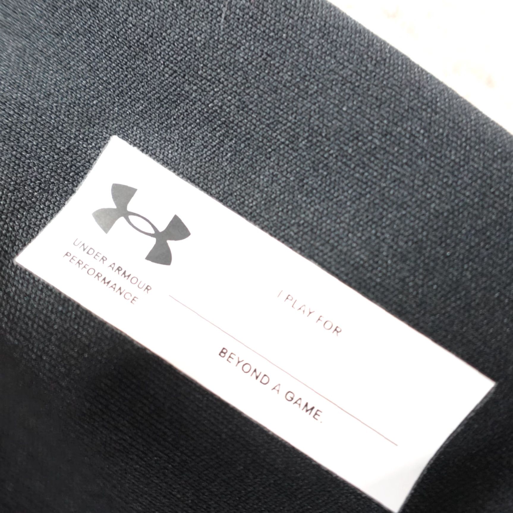 Under Armour Under Armour Womens Top Small Black Long Sleeve Fitted Size S / US 4 / IT 40 - 3 Thumbnail