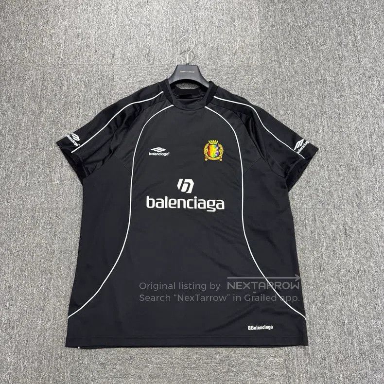 Balenciaga Balenciaga Manchester United short-sleeve football jersey Size US M / EU 48-50 / 2 - 1 Thumbnail