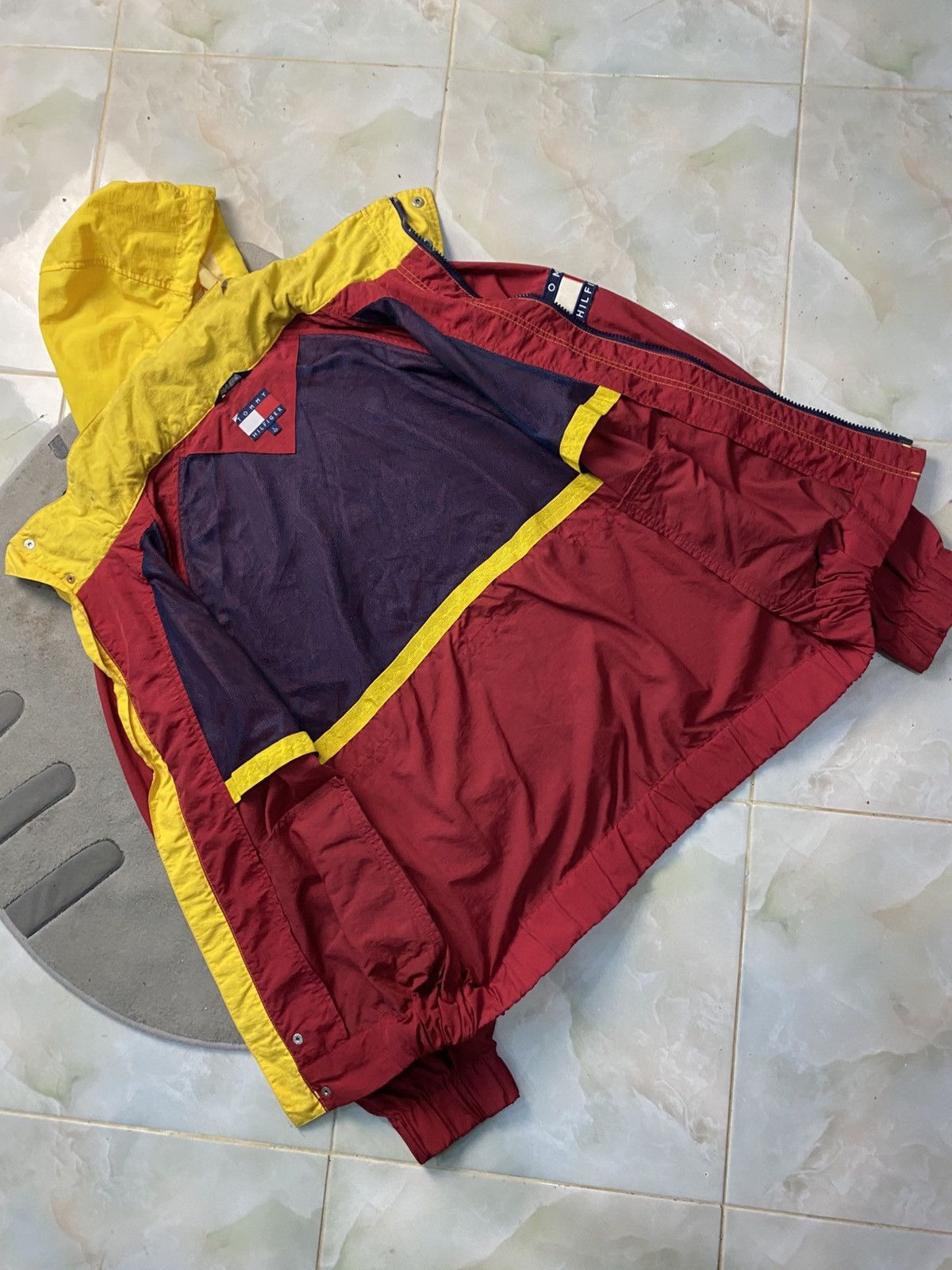 Tommy Hilfiger Vintage 90’s Tommy Hilfiger Full Zip Light Jacket block Size US L / EU 52-54 / 3 - 14 Thumbnail